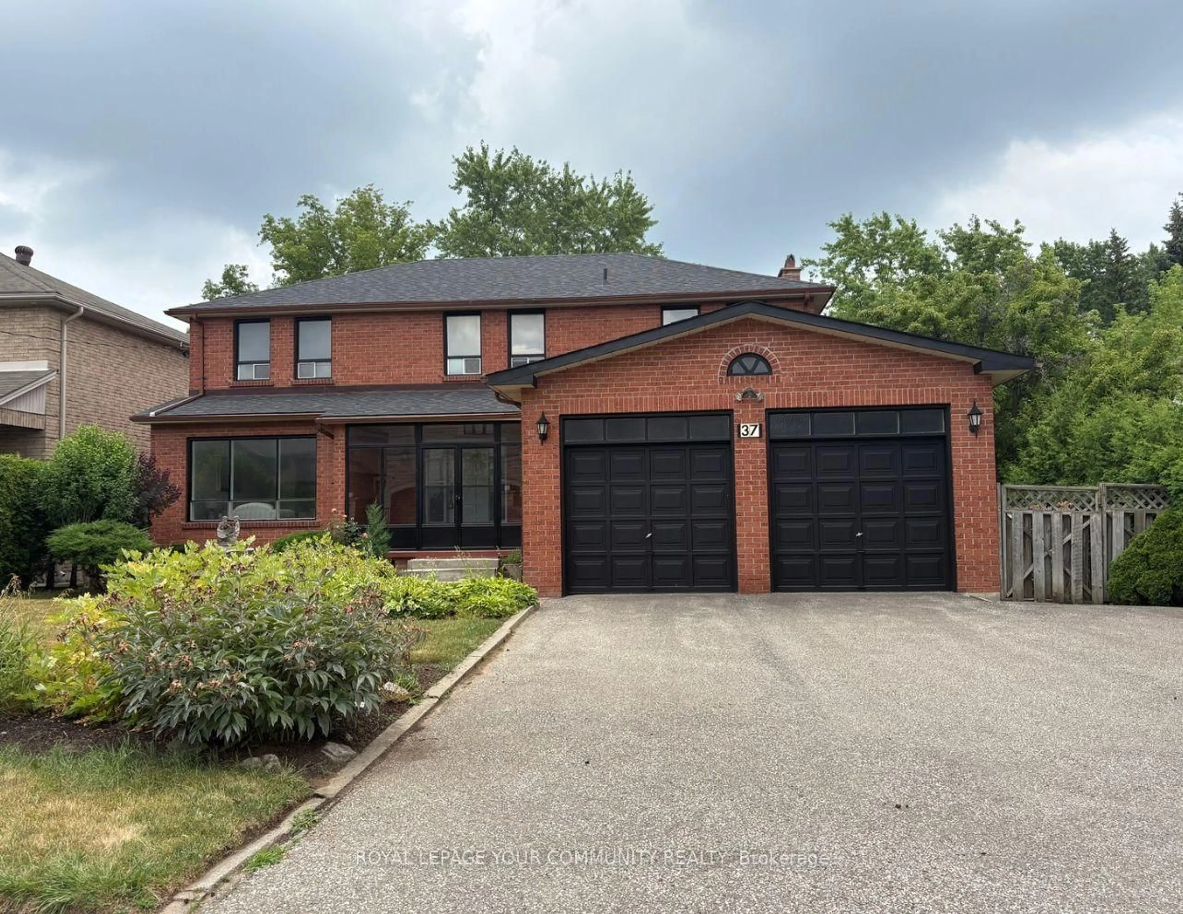 Home with brick exterior material, street for 37 Mackay Dr, Richmond Hill Ontario L4C 6N9