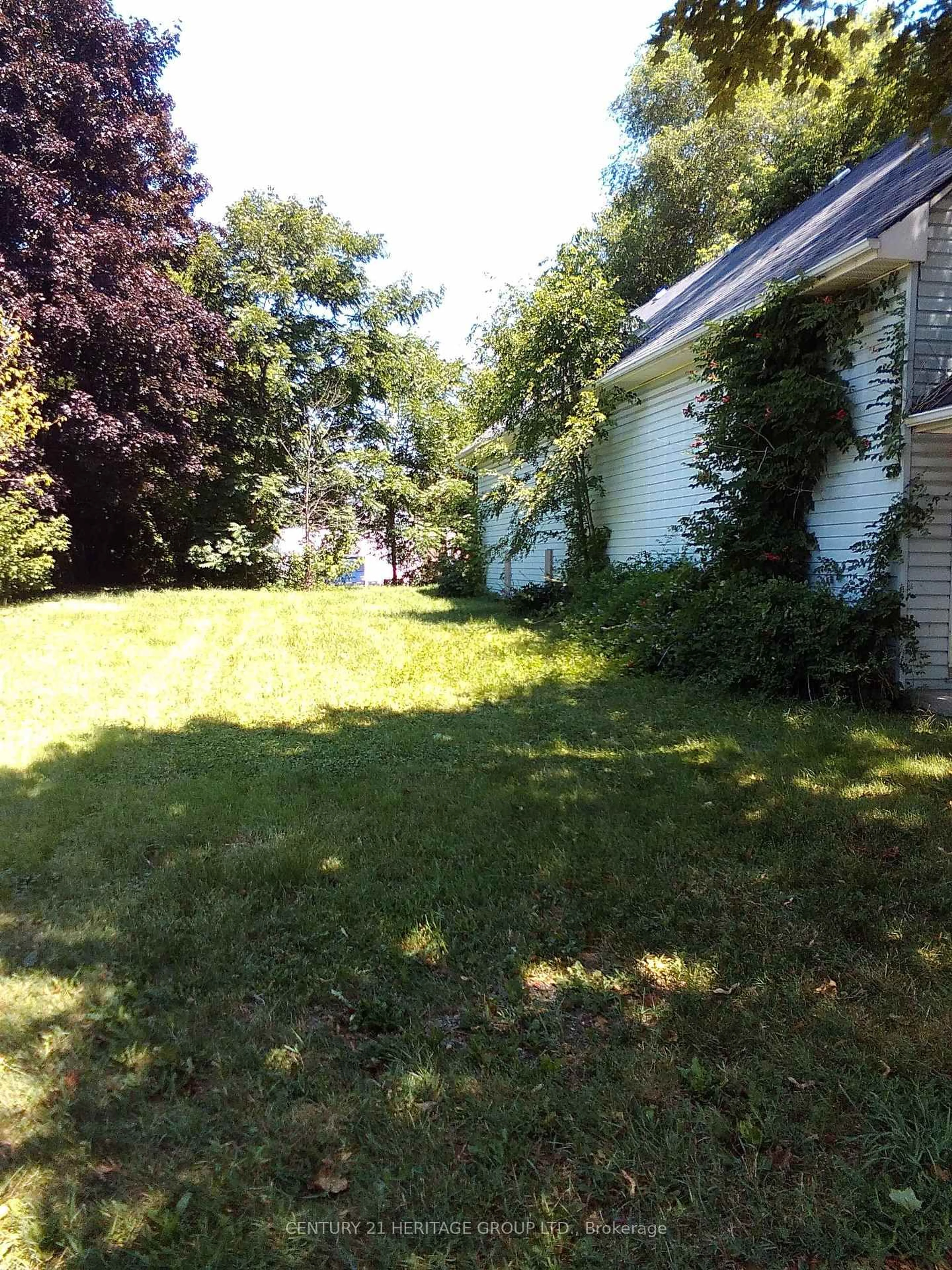 Unknown for 8 Richmond St, New Tecumseth Ontario L0G 1W0