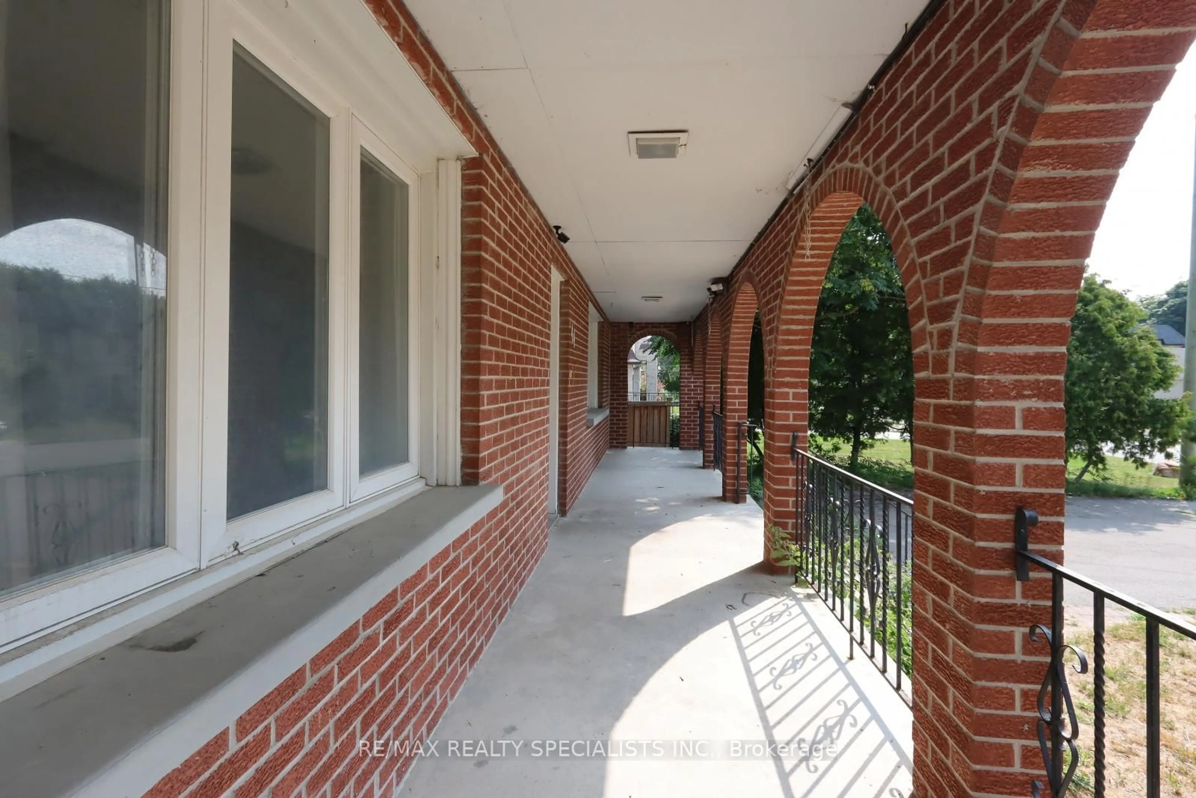 Unknown for 44 Woodward Ave, Markham Ontario L3T 1E5