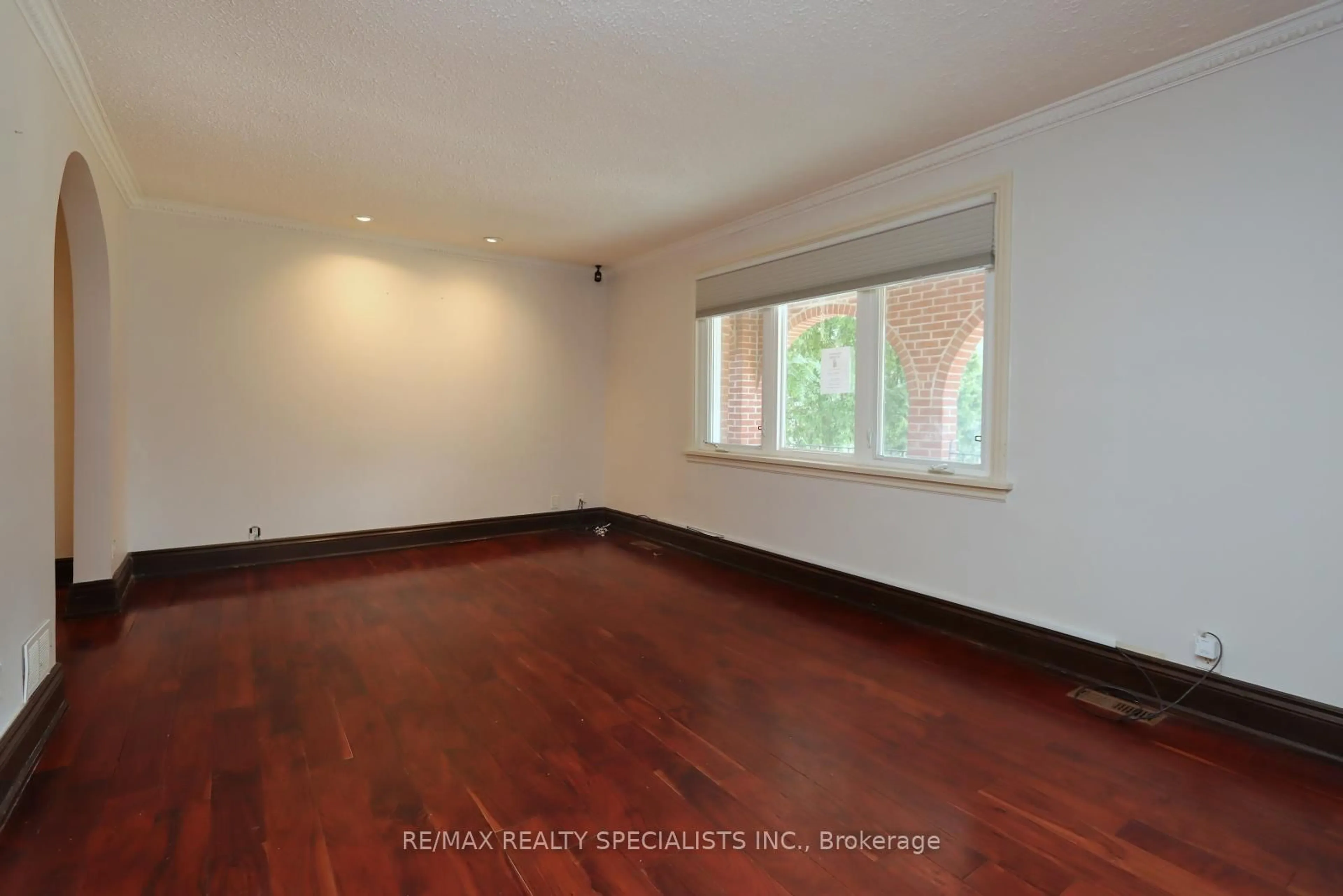 A pic of a room for 44 Woodward Ave, Markham Ontario L3T 1E5