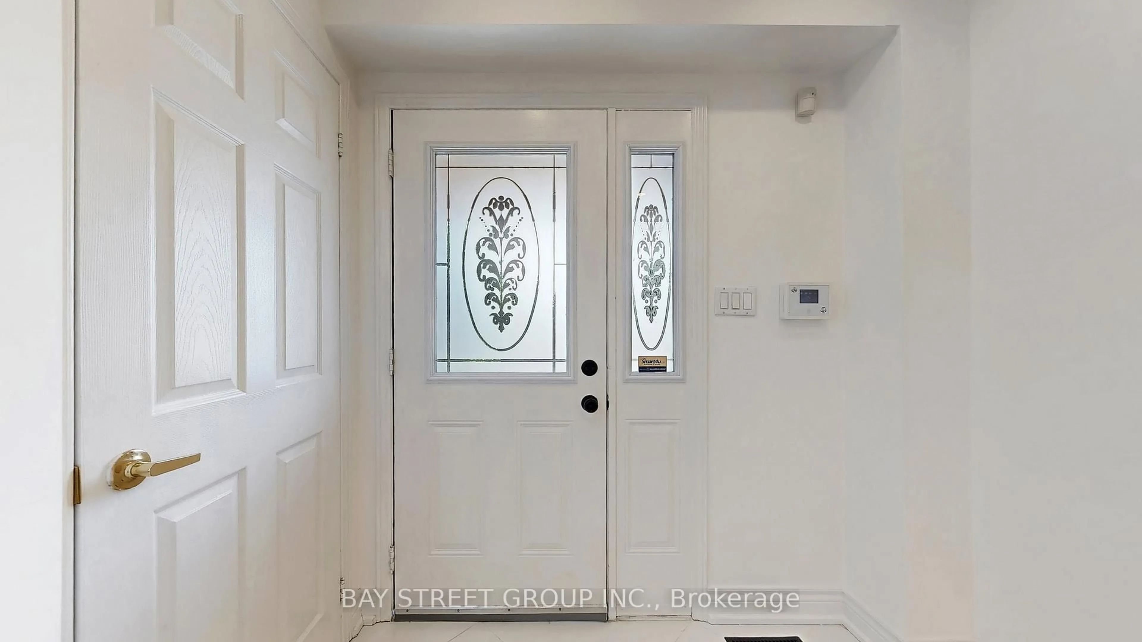 Indoor entryway for 89 Delbert Circ, Whitchurch-Stouffville Ontario L4A 0T4