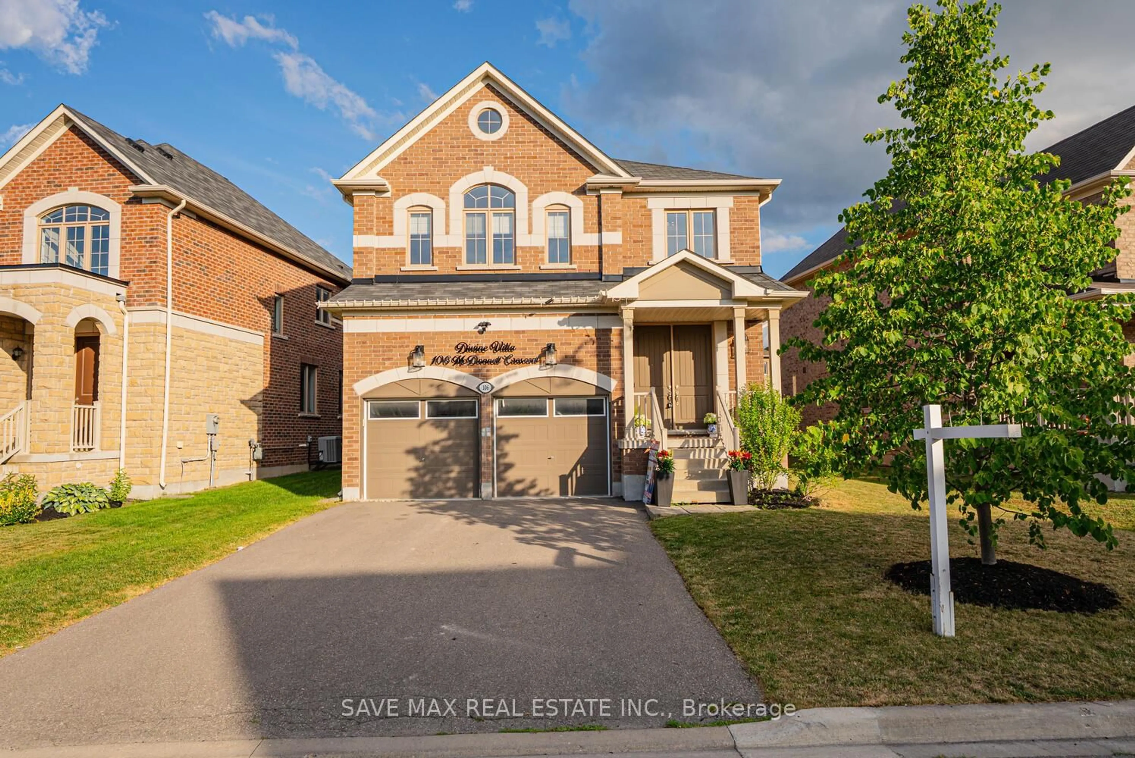 Home with brick exterior material, street for 106 Mcdonnell Cres, Bradford West Gwillimbury Ontario L3Z 0S8