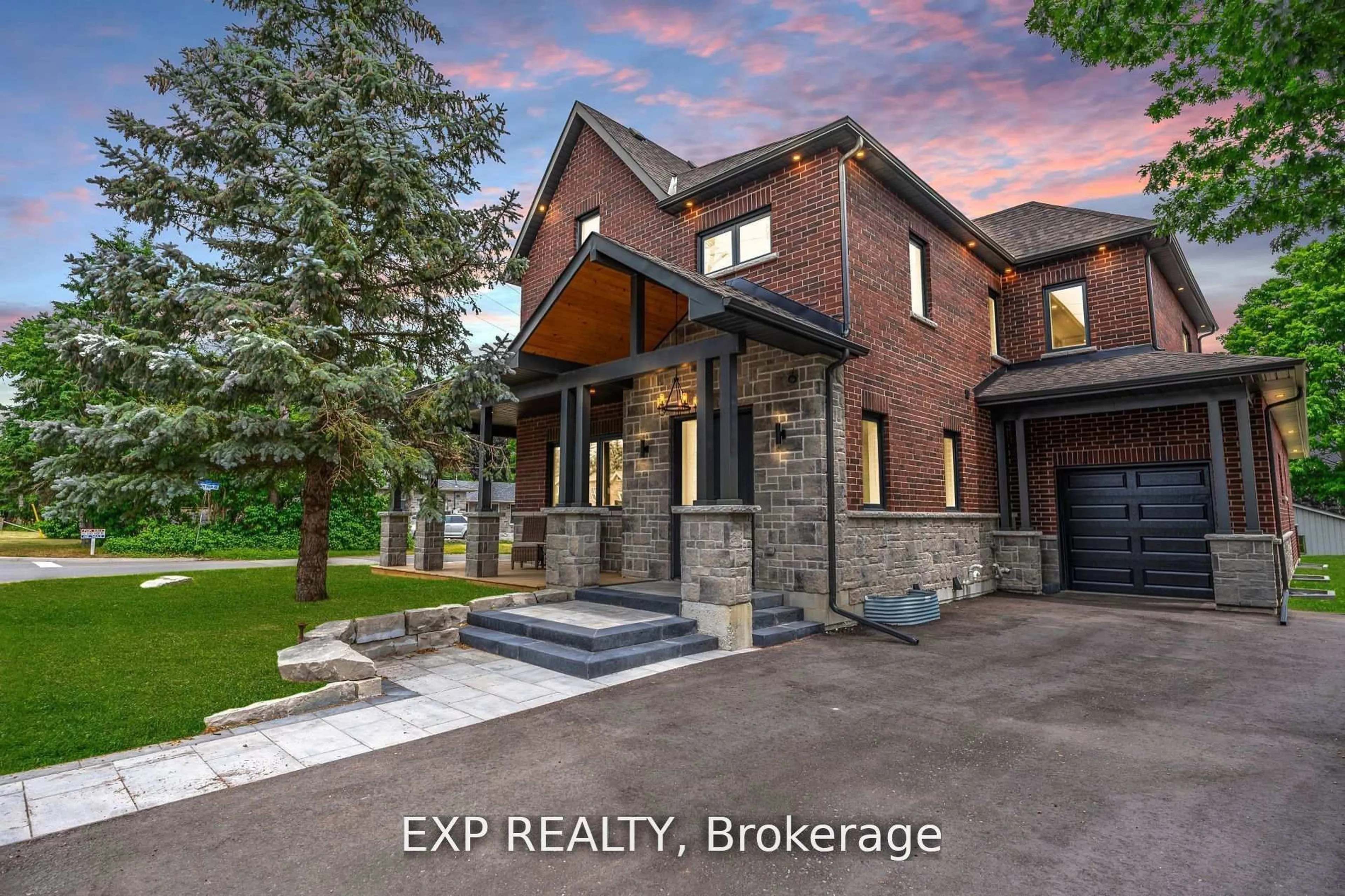Home with brick exterior material, building for 271 Main St, Uxbridge Ontario L9P 1R9