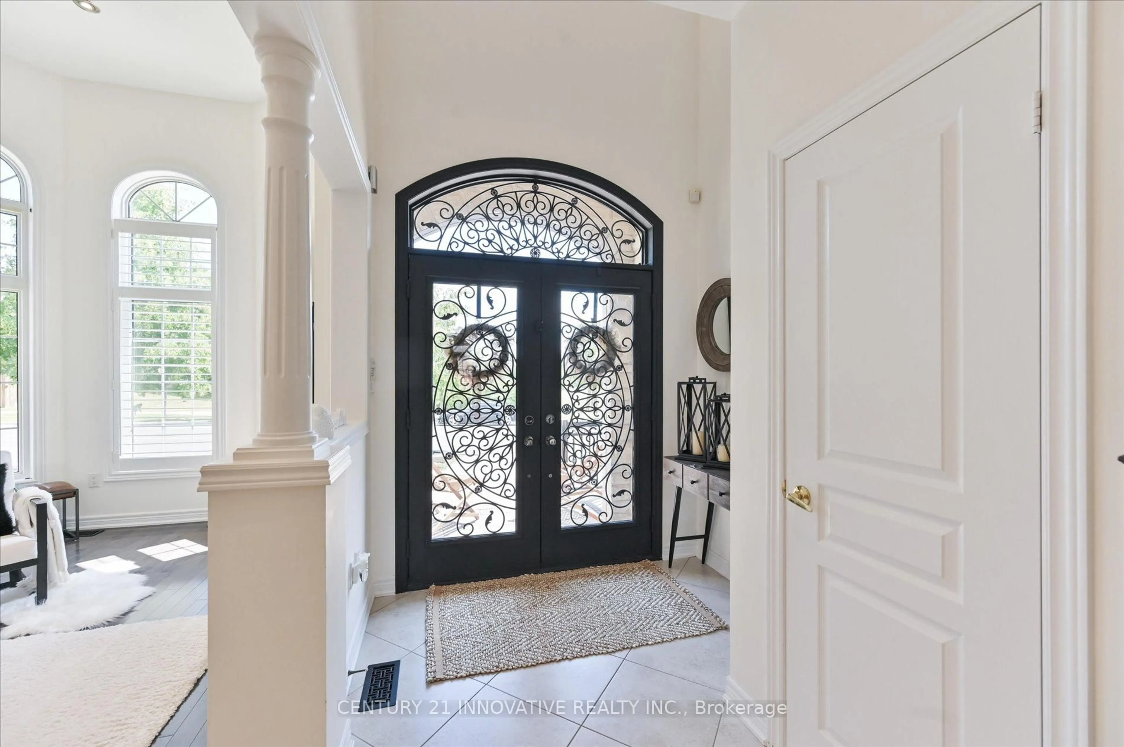 Indoor entryway for 92 Riverwalk Dr, Markham Ontario L6B 0B9