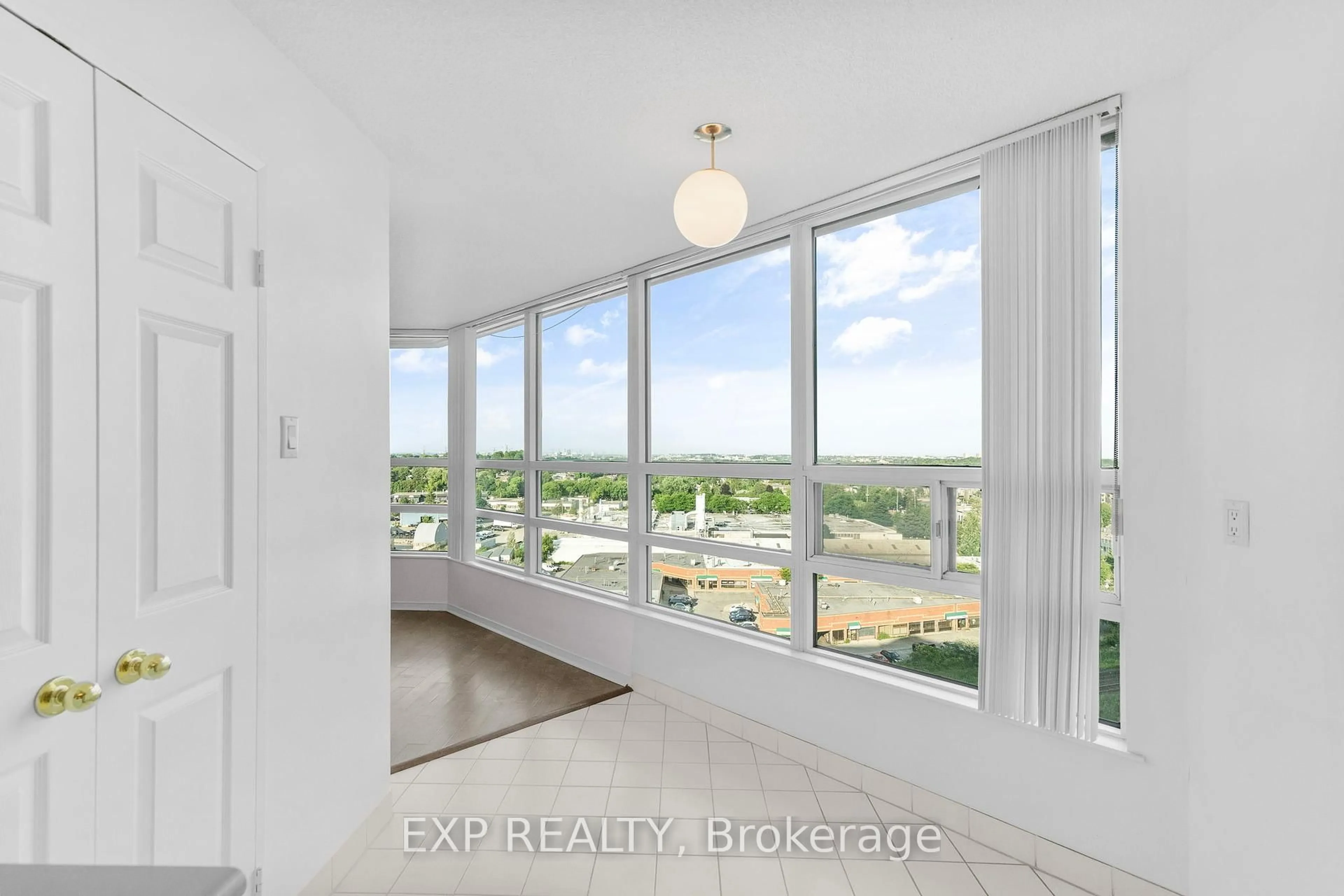 Unknown for 7825 Bayview Ave #1324, Markham Ontario L3T 7N2