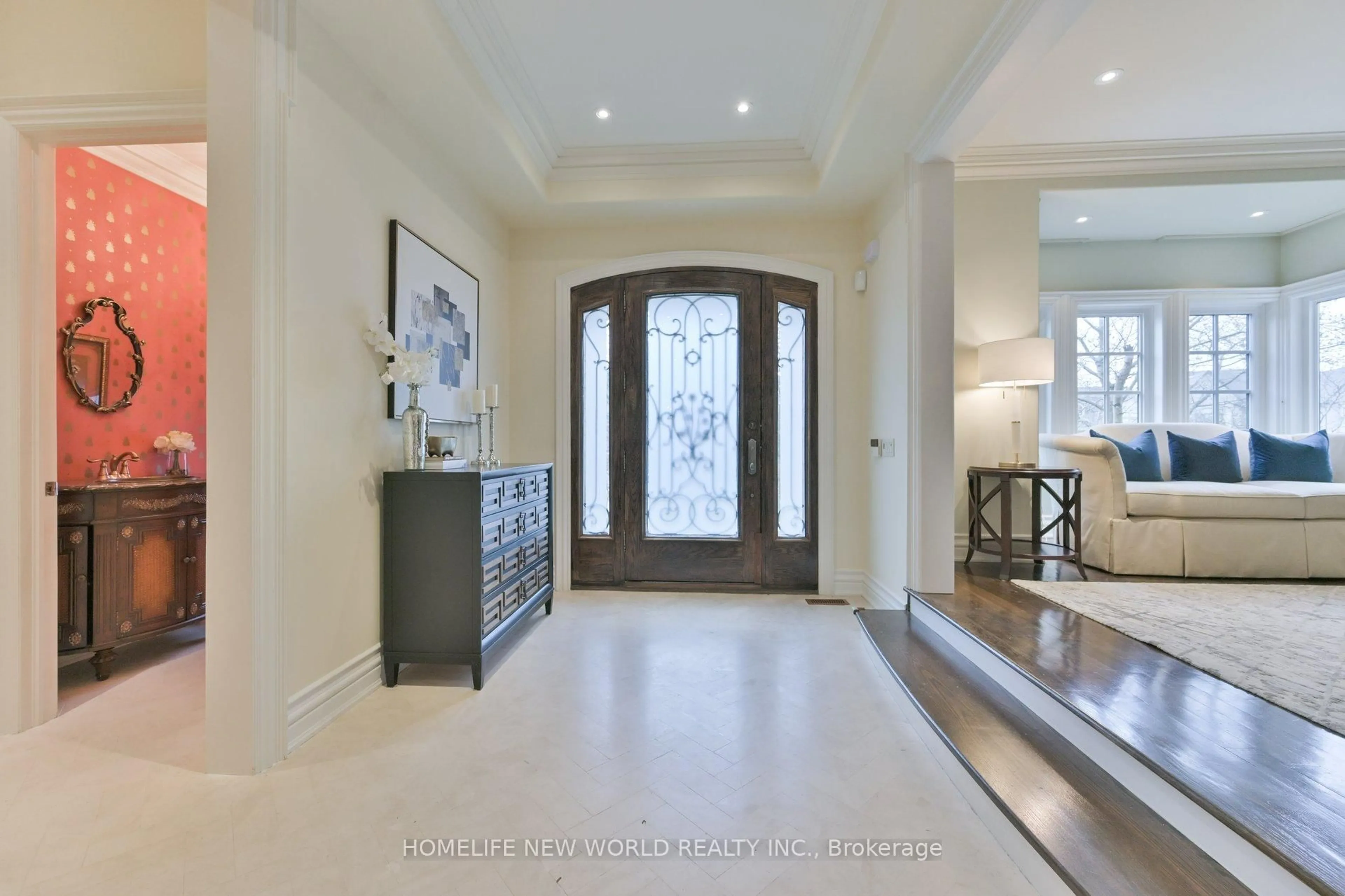 Indoor entryway for 33 Evita Crt, Vaughan Ontario L4J 8K6