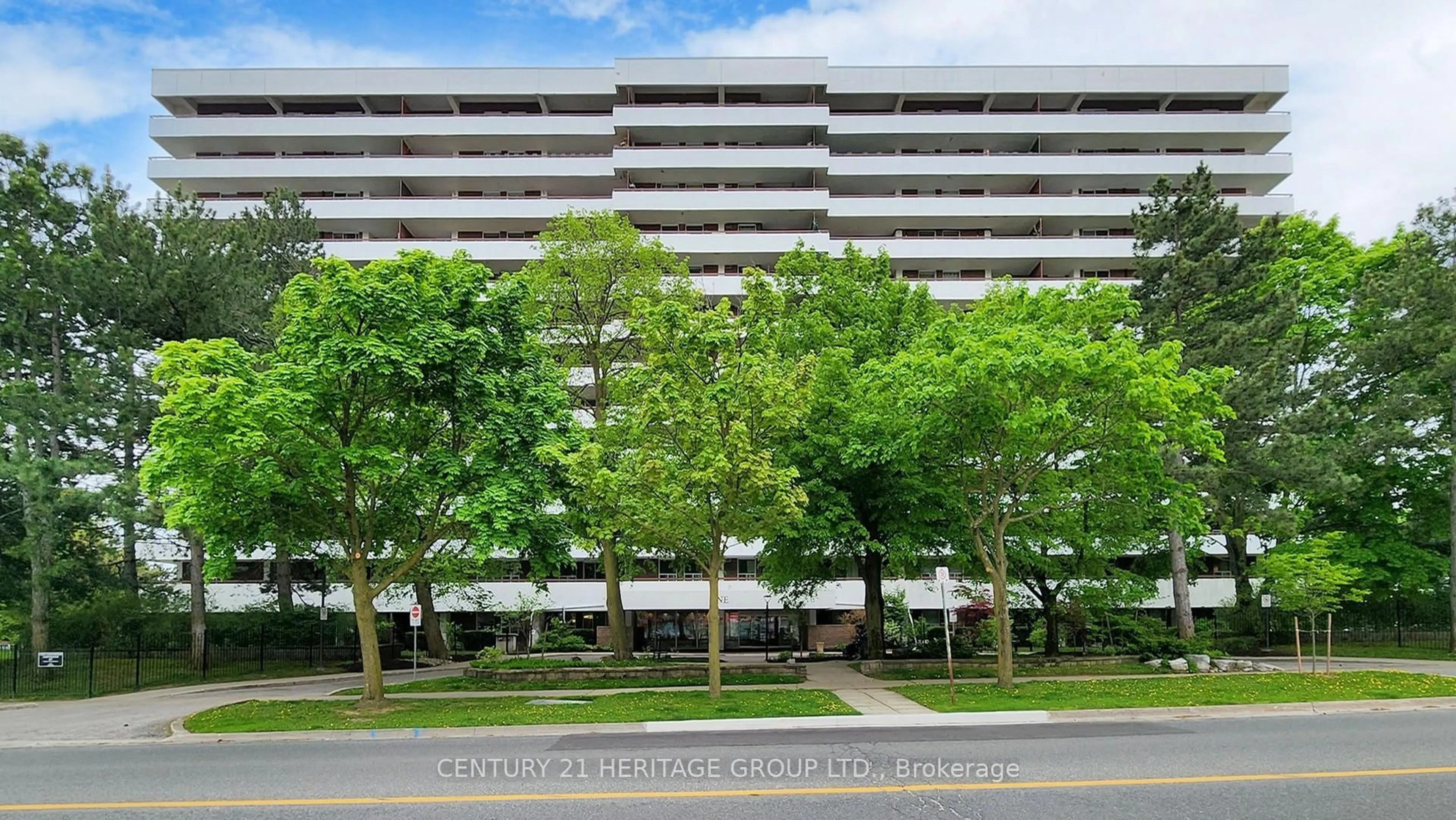 Unknown for 1 Royal Orchard Blvd #403, Markham Ontario L3T 3C1
