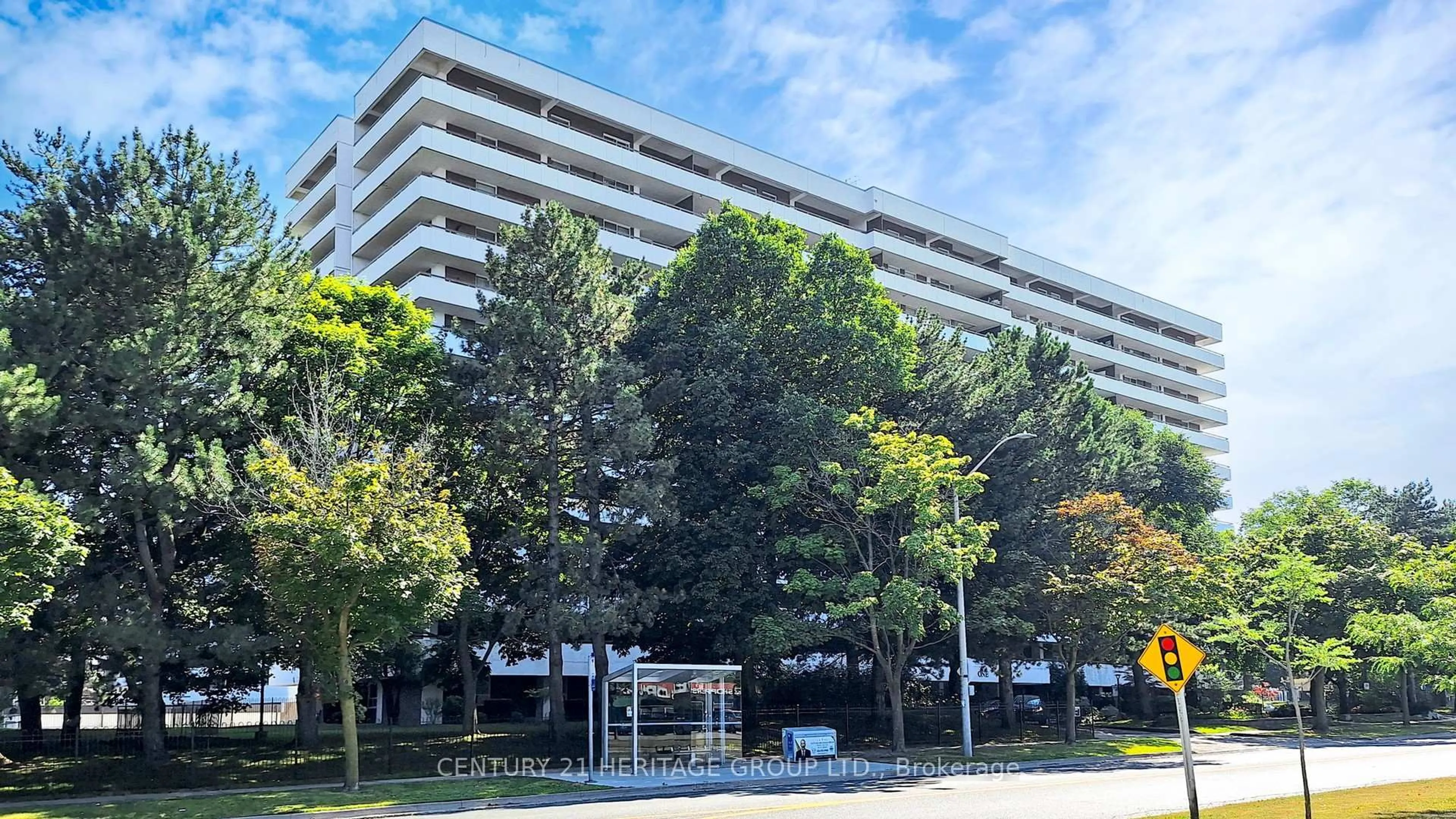 Unknown for 1 Royal Orchard Blvd #403, Markham Ontario L3T 3C1