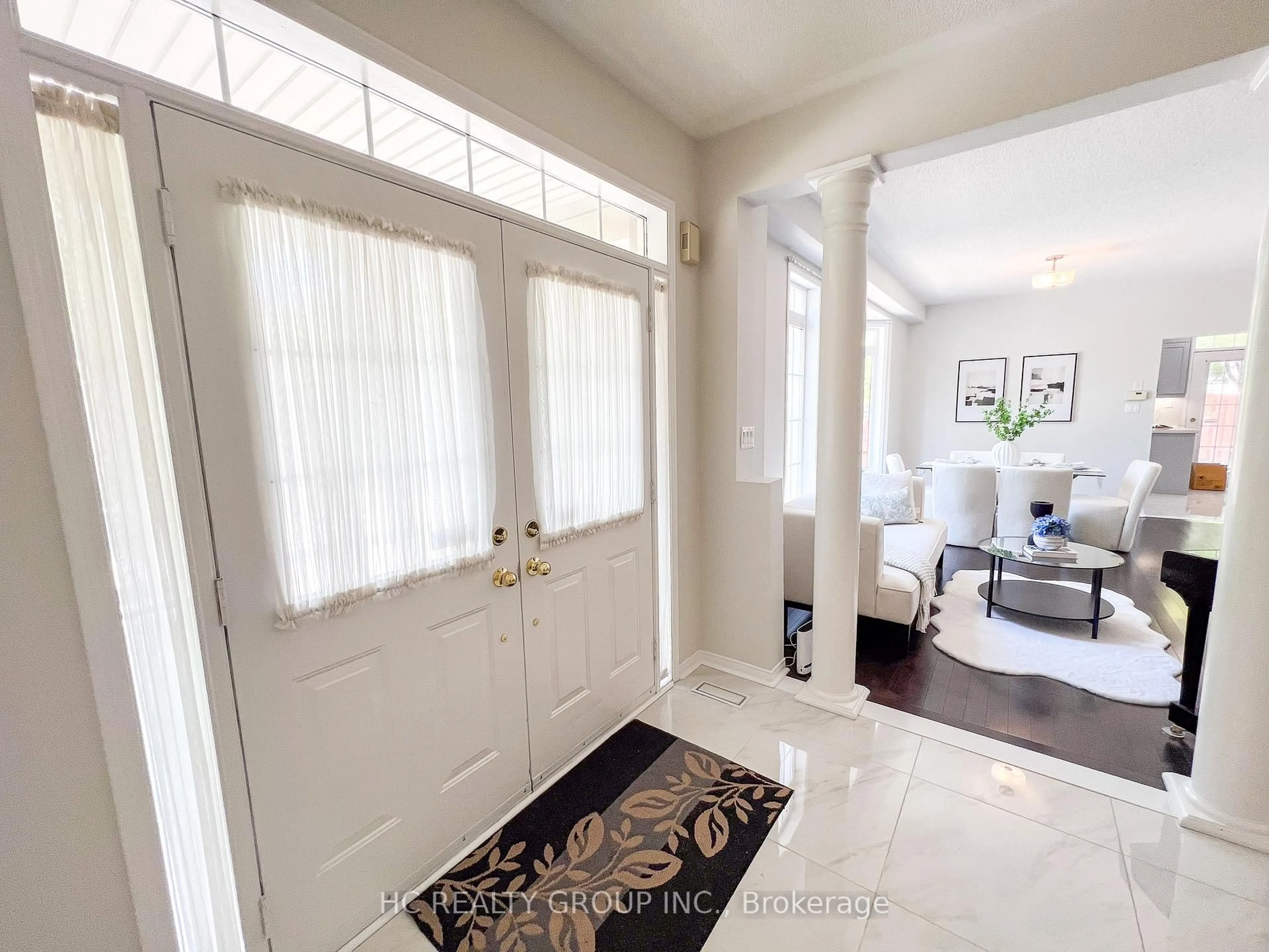 Indoor entryway for 58 Cynthia Jean St, Markham Ontario L6C 2P4