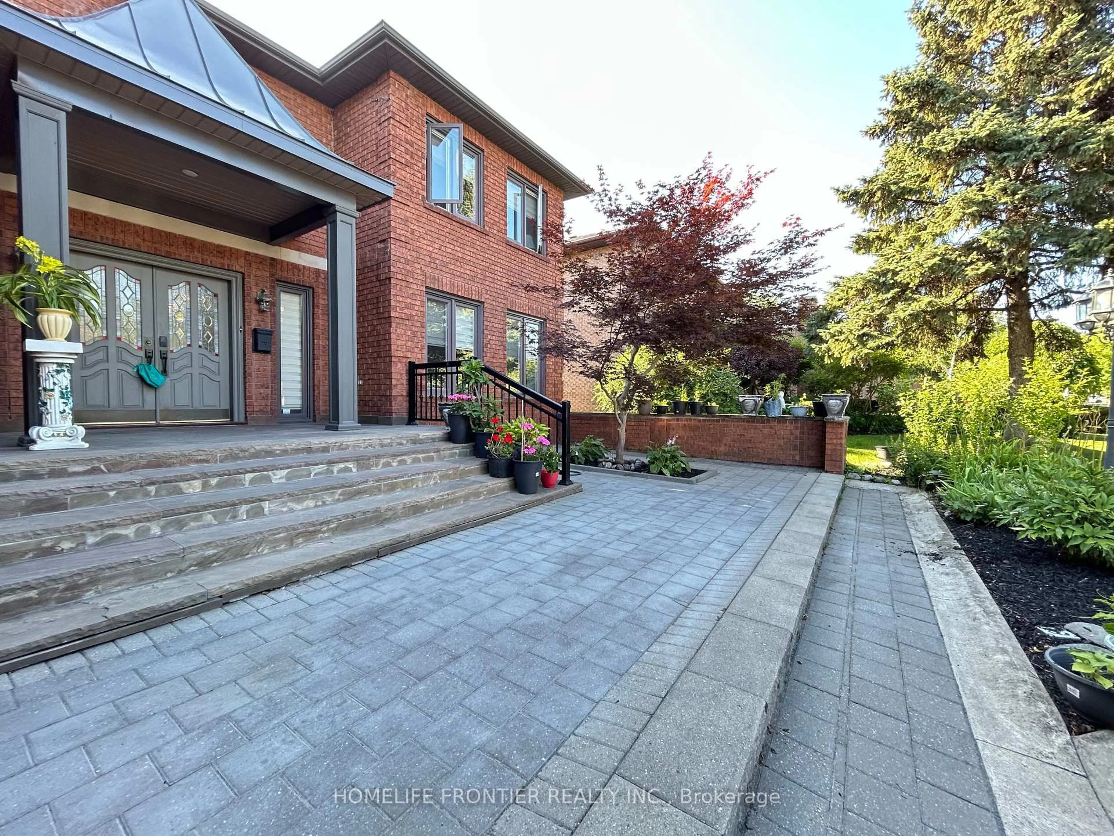 Home with brick exterior material, street for 118 Torran Rd, Vaughan Ontario L4L 2Y7