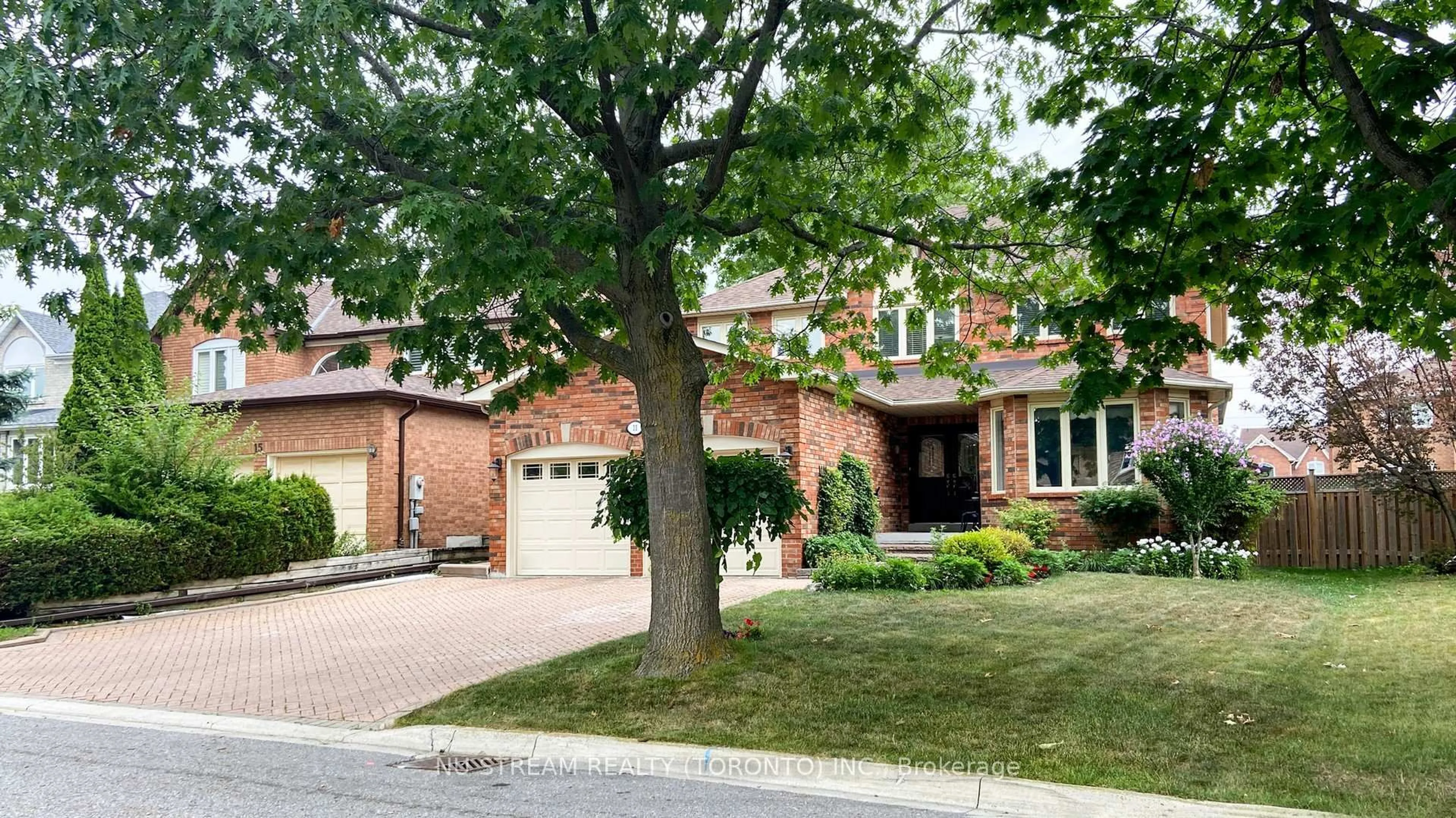 Home with brick exterior material, street for 11 Quantz Crt, Markham Ontario L3R 9L9