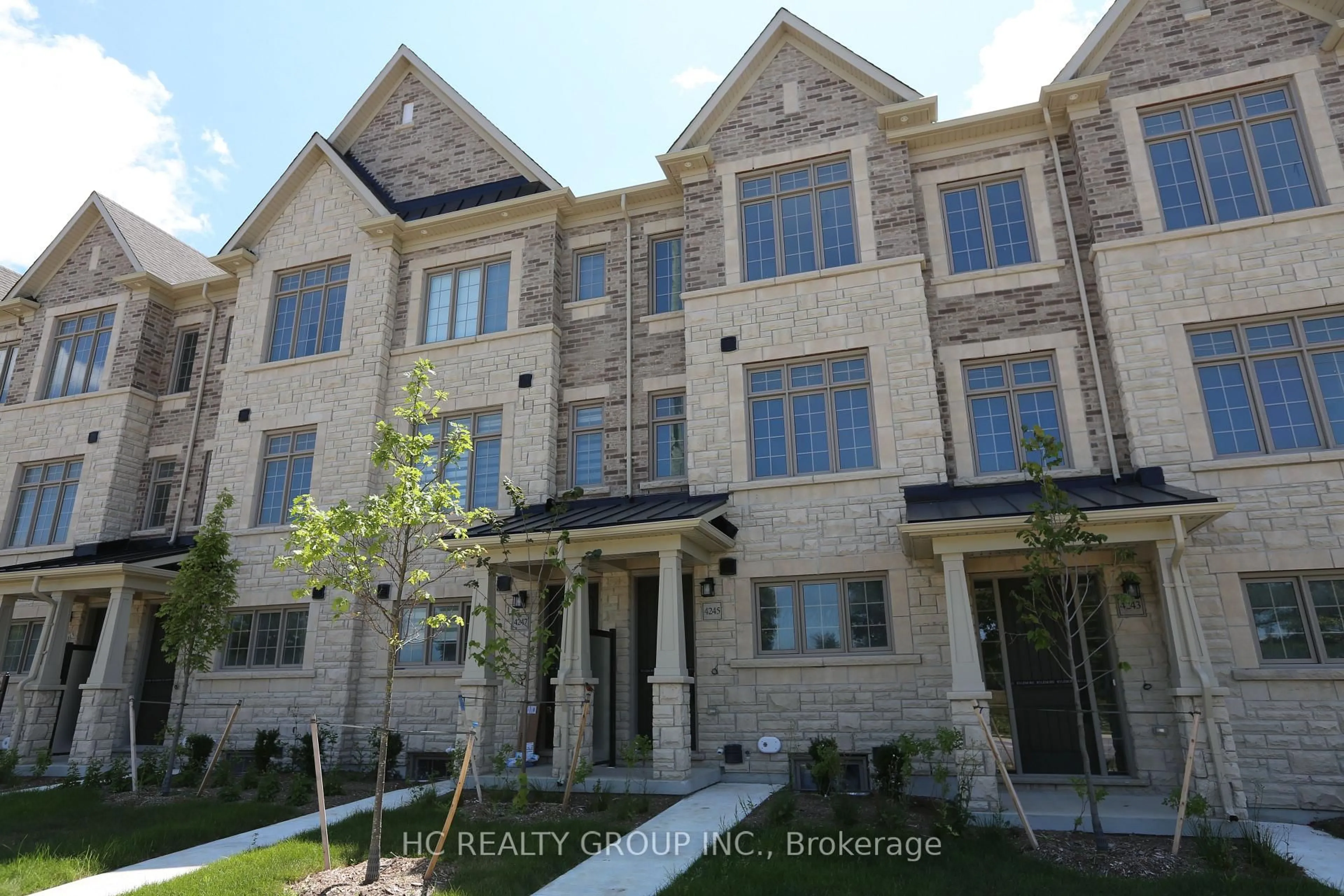 Home with brick exterior material, building for 4245 Major Mackenzie Dr, Markham Ontario L6C 3L5