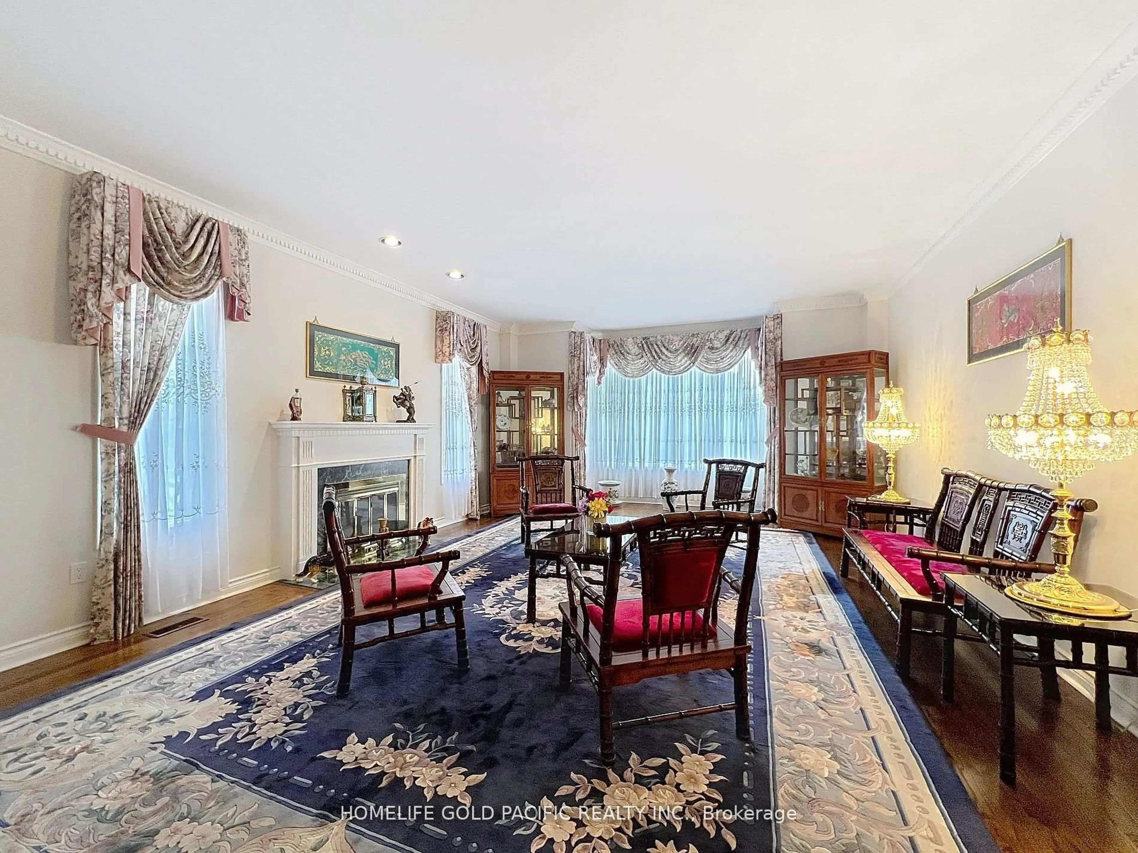 Dining room, unknown for 9 Gardiner Cres, Richmond Hill Ontario L4B 2G6