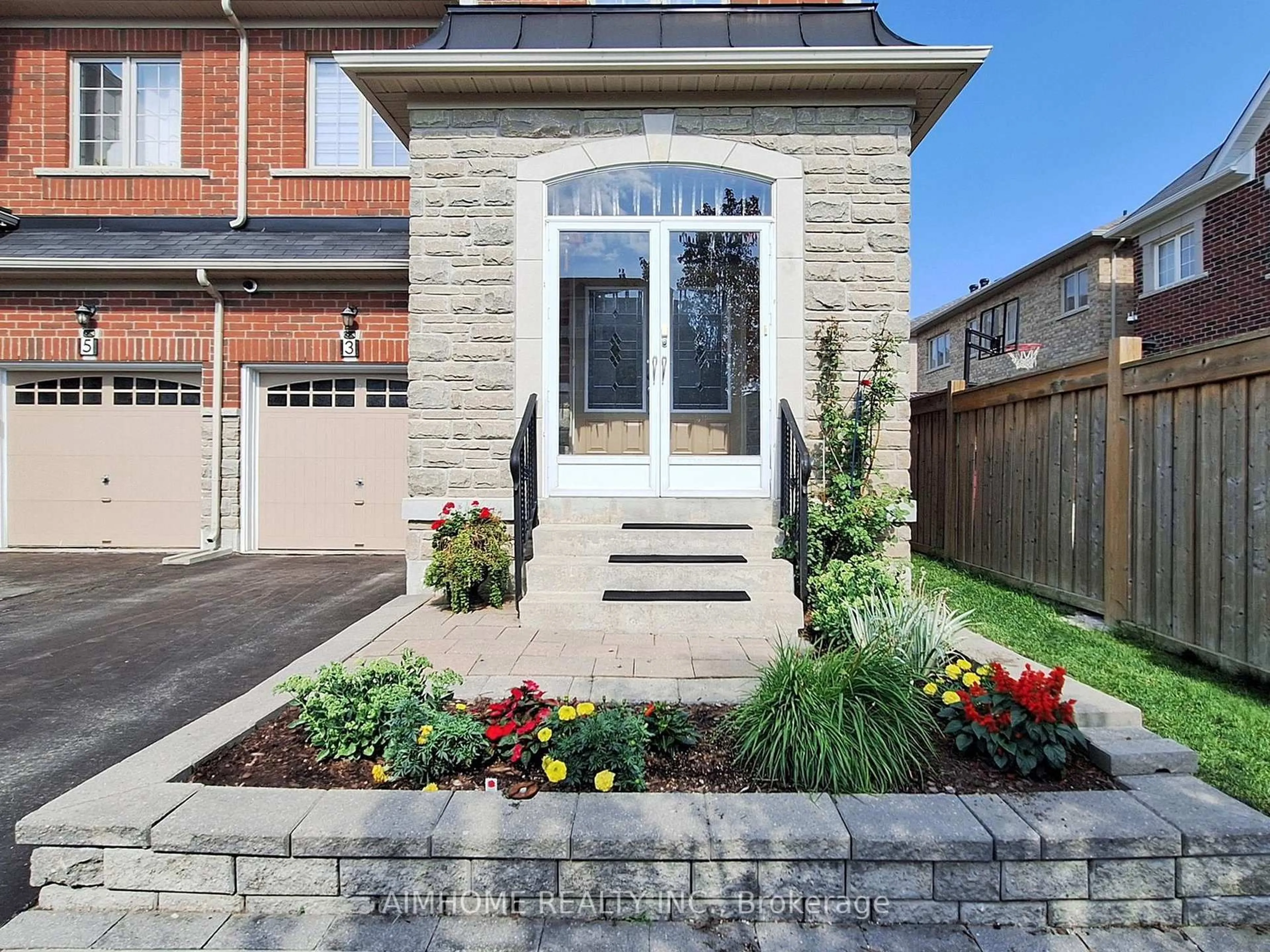 Home with brick exterior material, street for 3 Bishop's Gate, Markham Ontario L6C 0T8