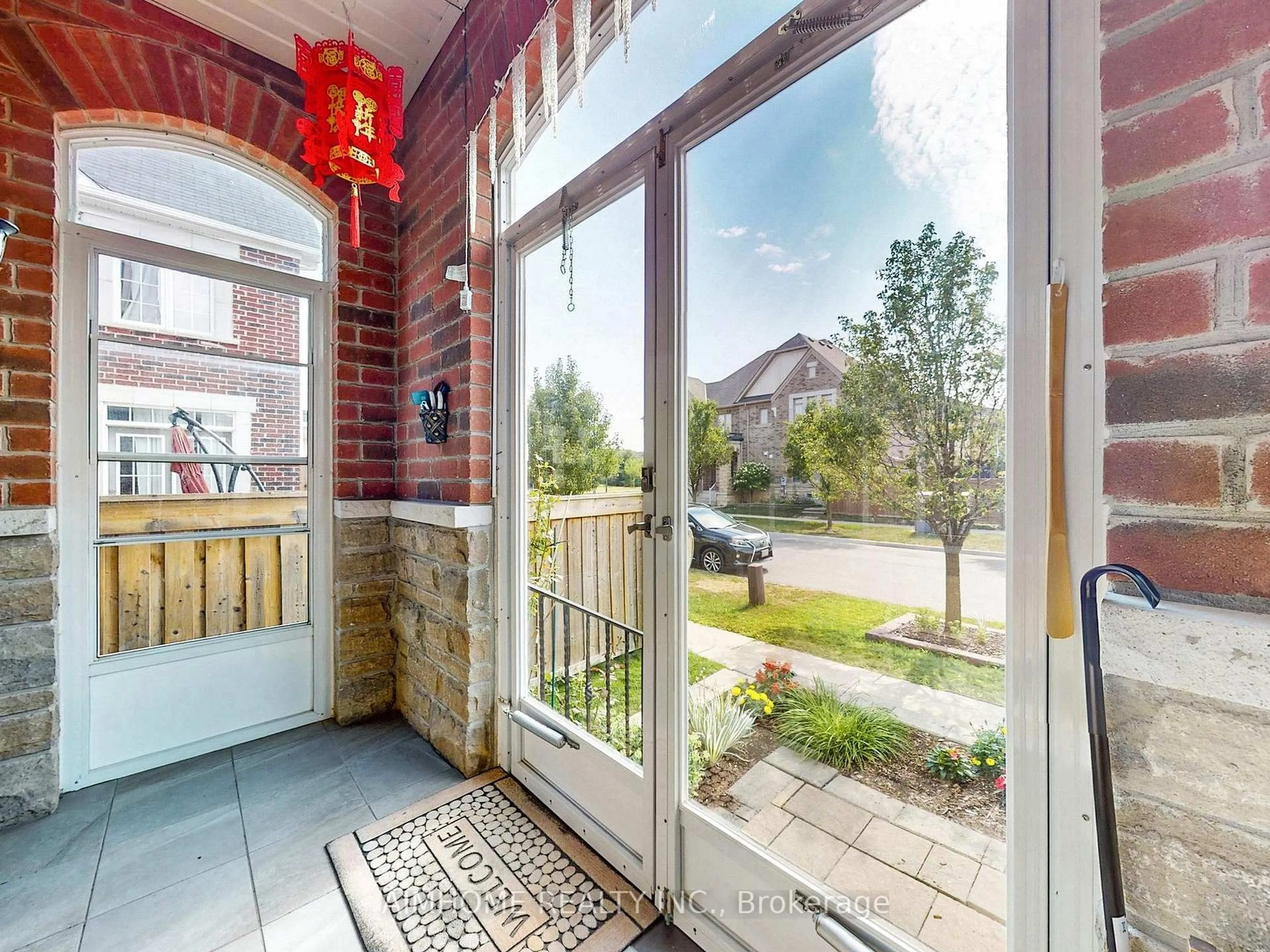 Unknown for 3 Bishop's Gate, Markham Ontario L6C 0T8