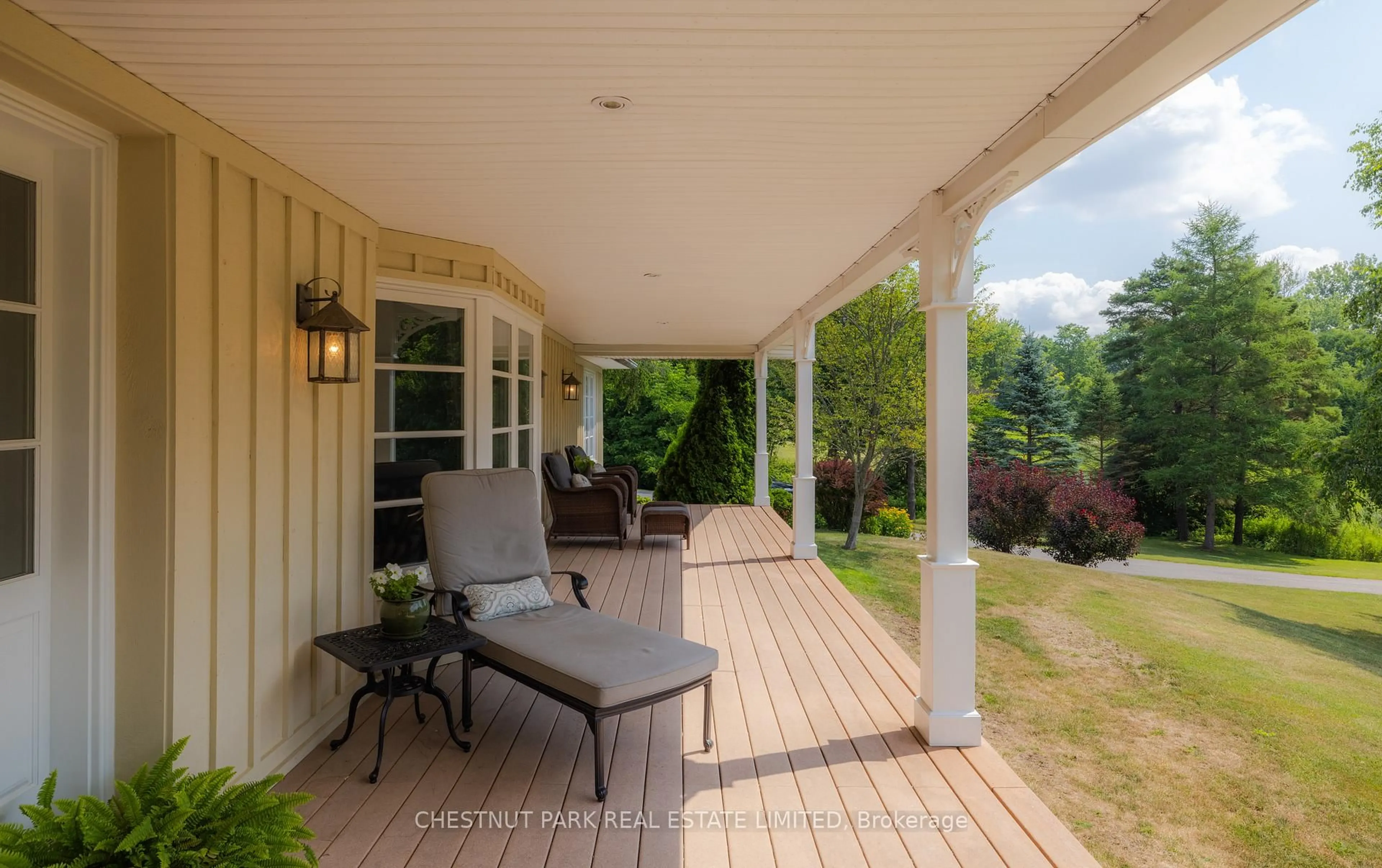 Patio, unknown for 610 Morning Sdrd, East Gwillimbury Ontario L9N 0K9