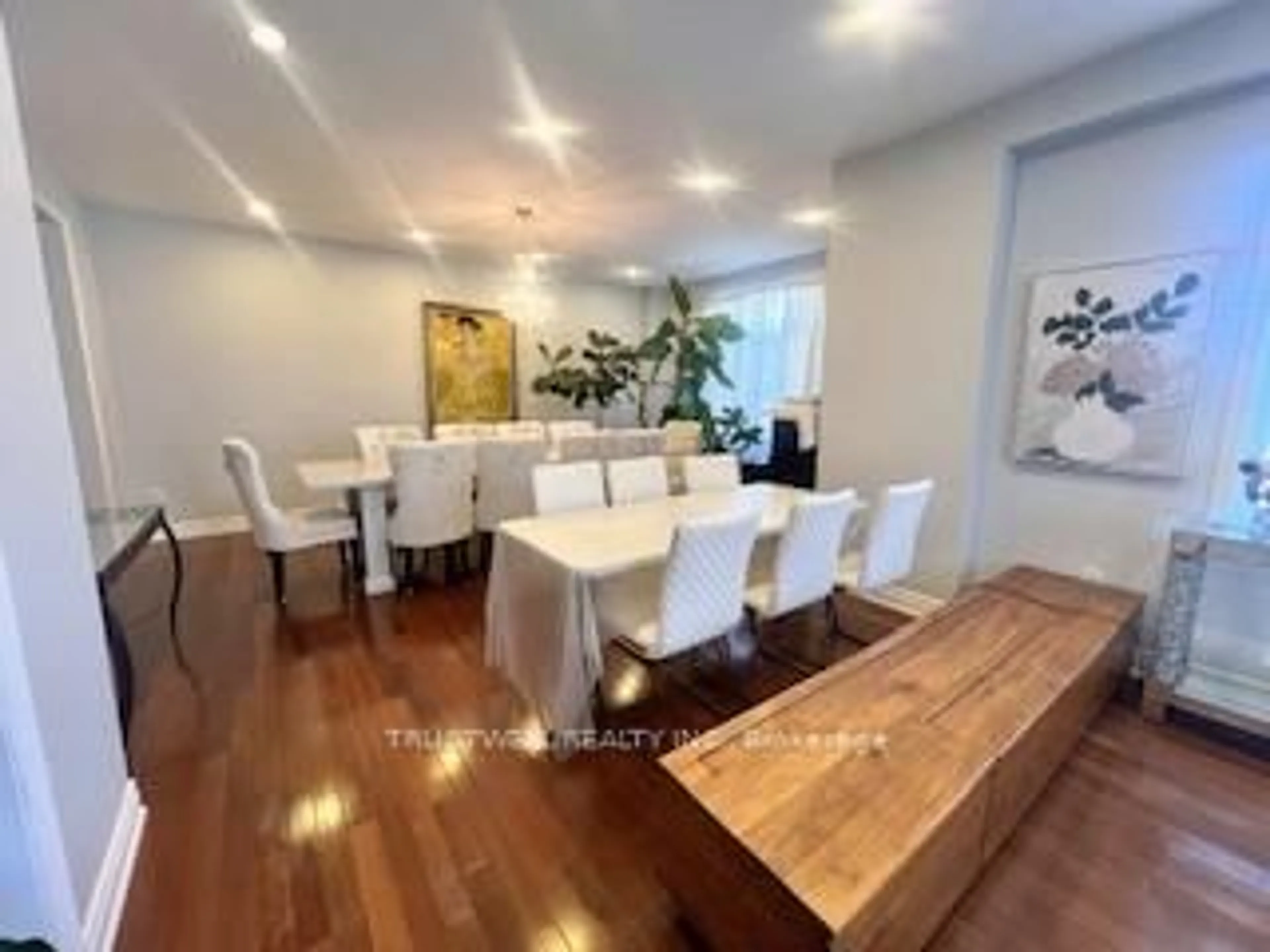 Dining room, wood/laminate floor for 35 Glenbrook Dr, Markham Ontario L6C 2V2
