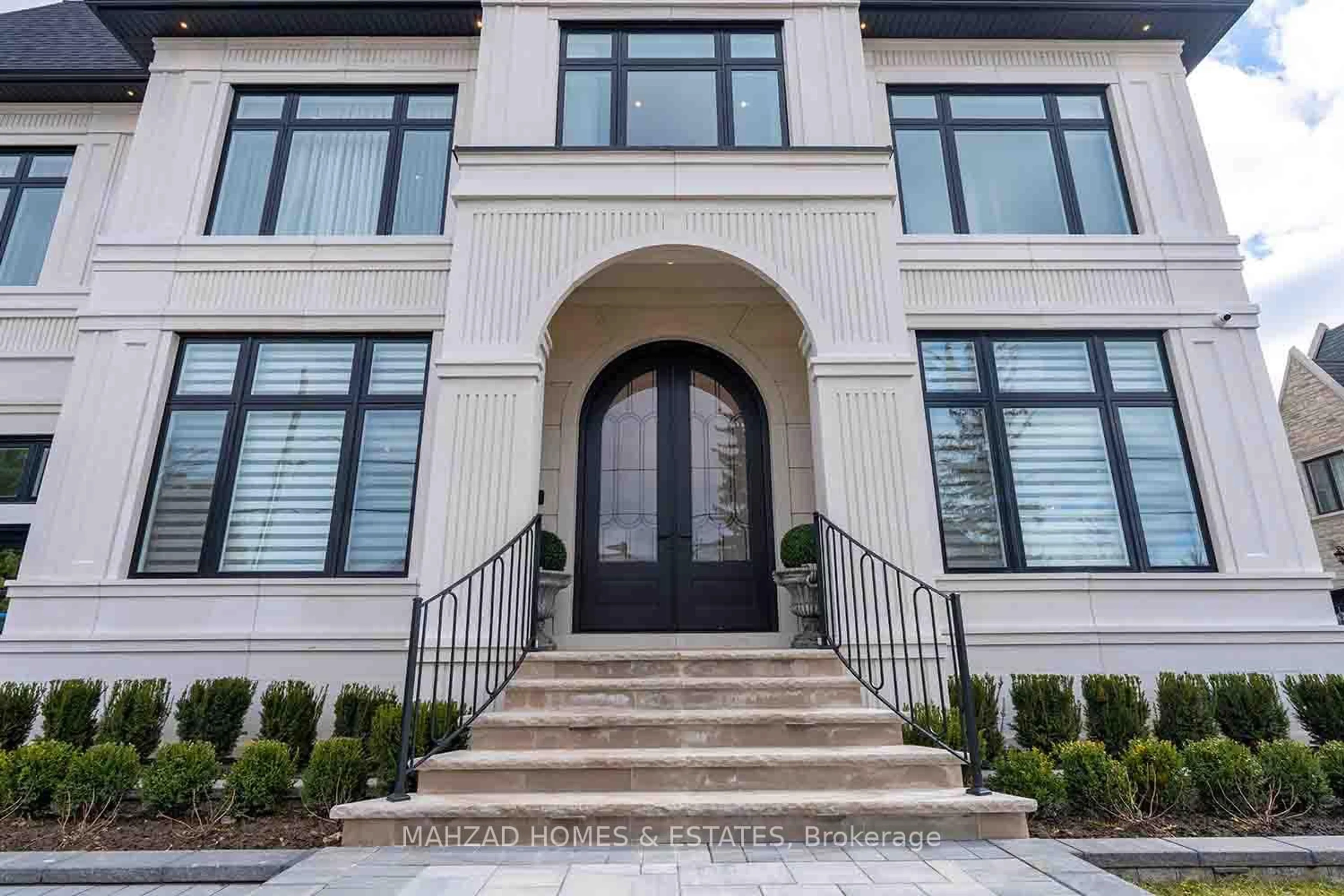 Unknown for 41 EDGAR Ave, Richmond Hill Ontario L4C 6K2