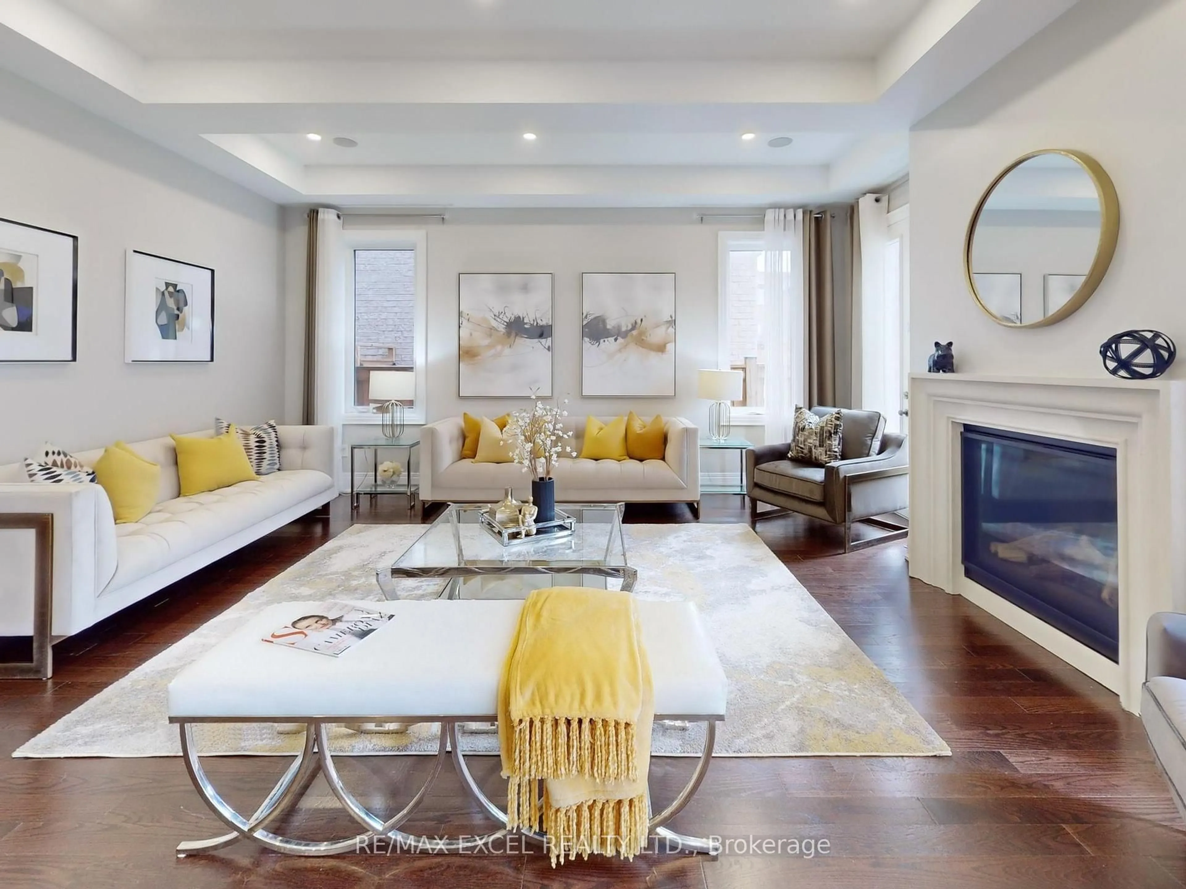 Living room with furniture, unknown for 101 Farrell Rd, Vaughan Ontario L6A 4W7