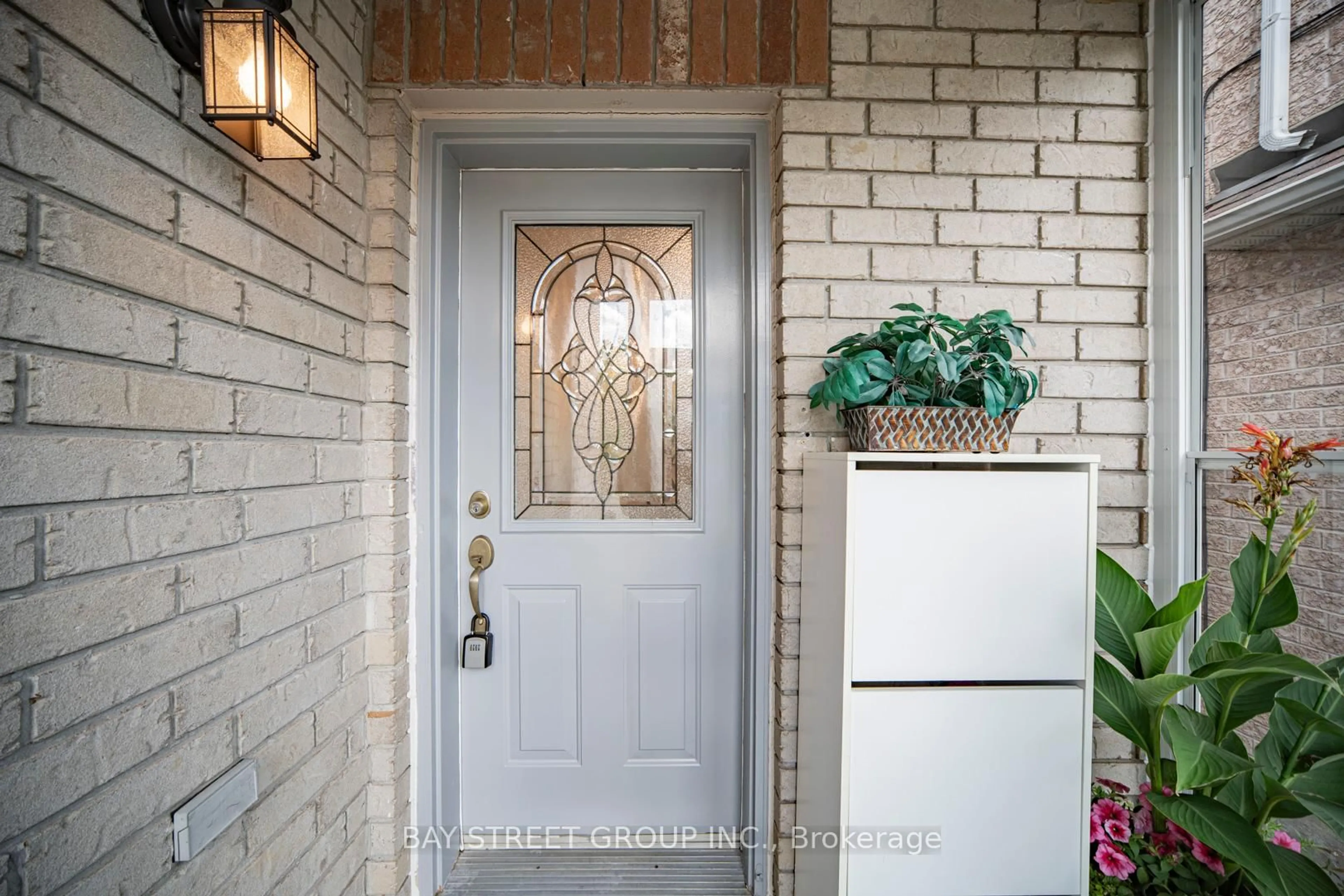 Indoor entryway for 34 Greengage St, Markham Ontario L6E 1X8