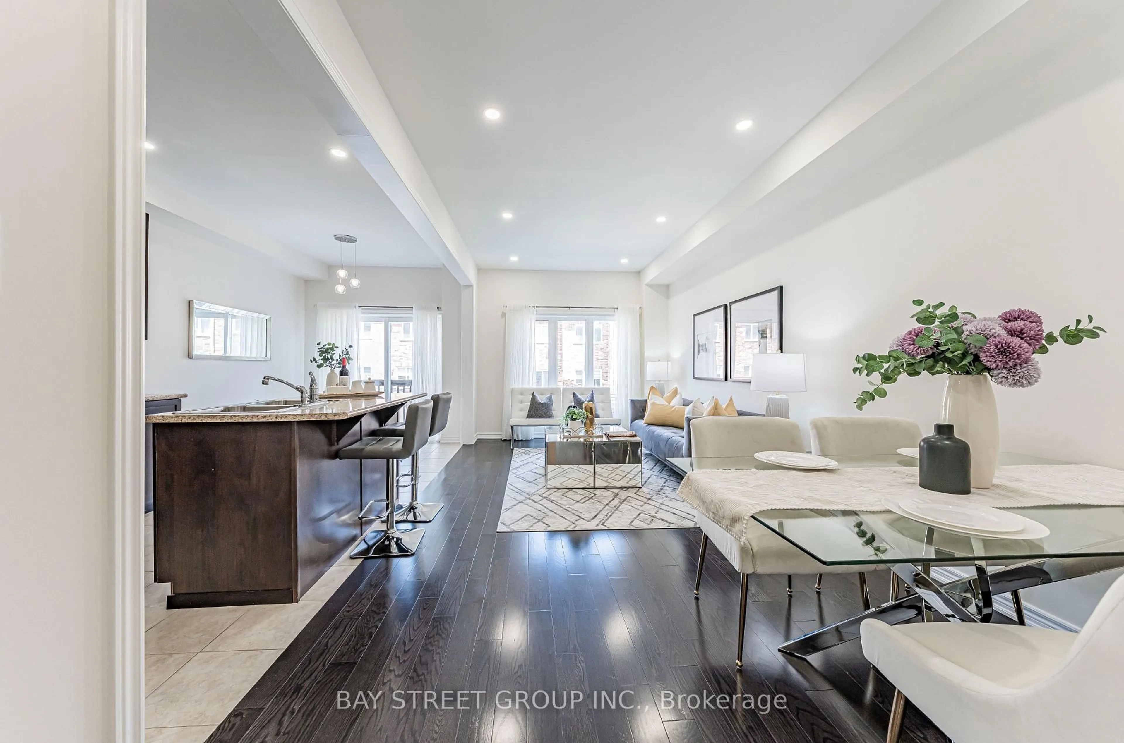 Unknown for 28 Rougeview Park Cres, Markham Ontario L6E 0P7