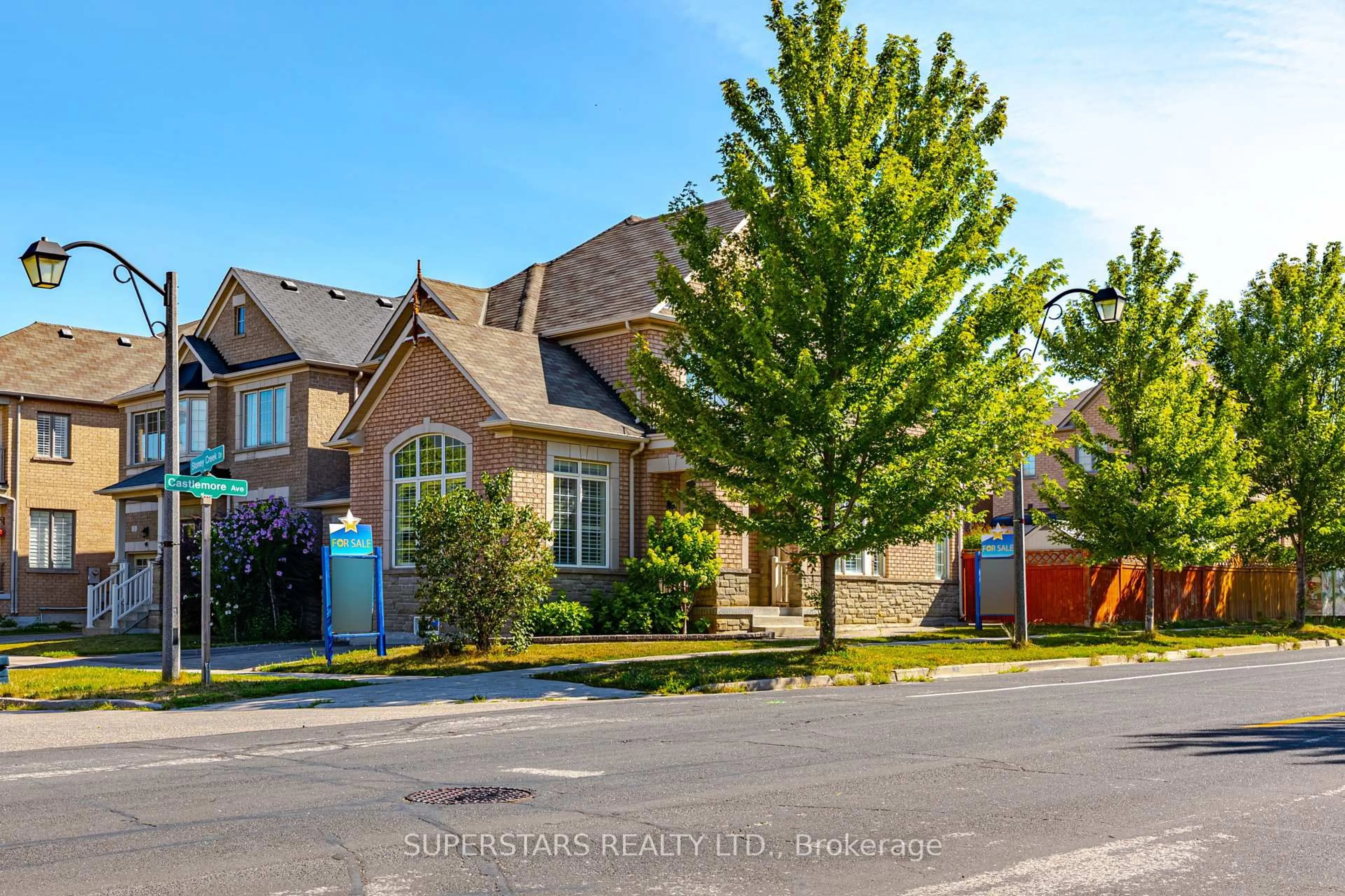 Home with brick exterior material, street for 1 Stoney Creek Dr, Markham Ontario L6E 0H3