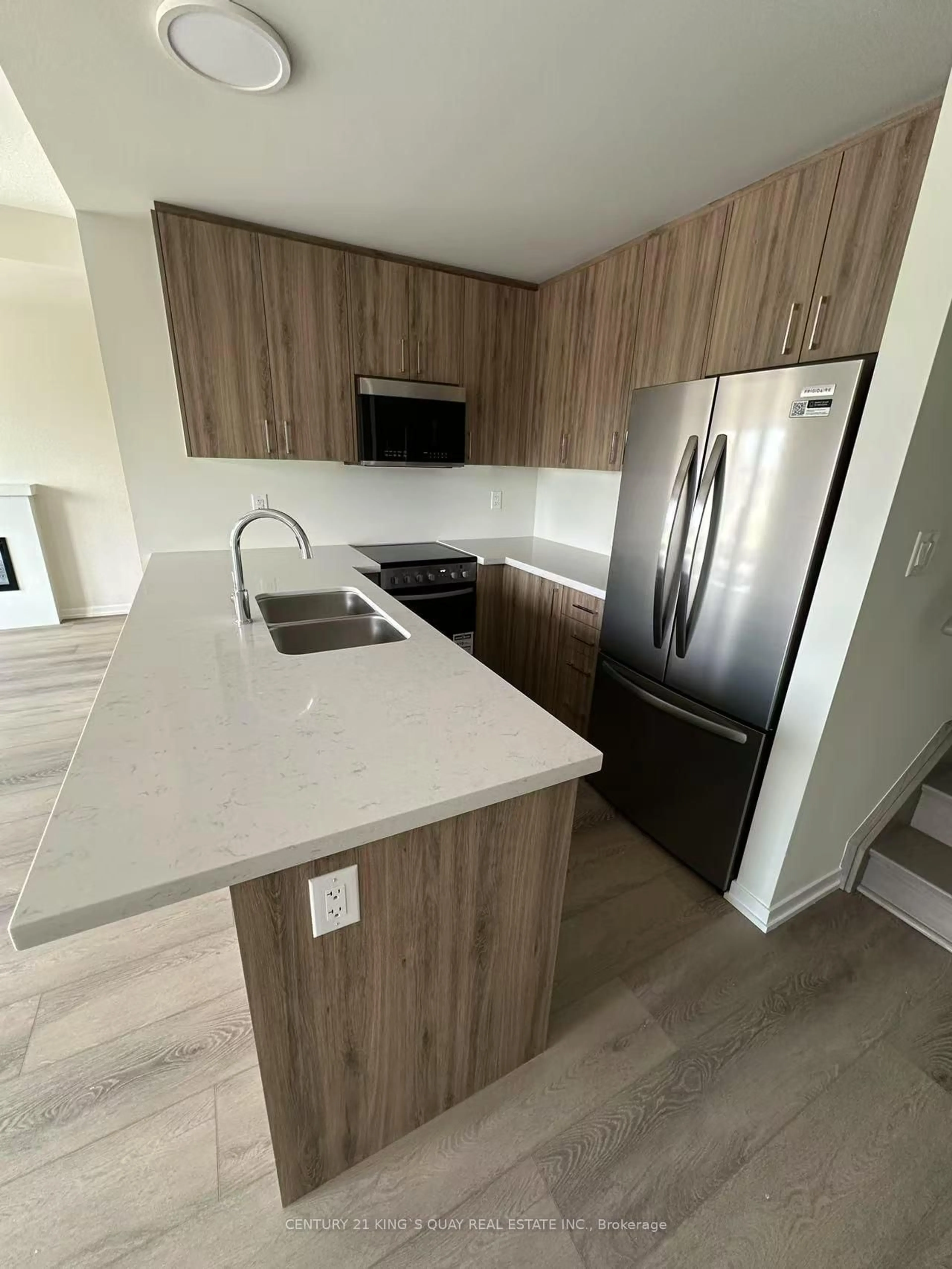 Unknown for 34 Matawin Lane, Richmond Hill Ontario L4B 3X9