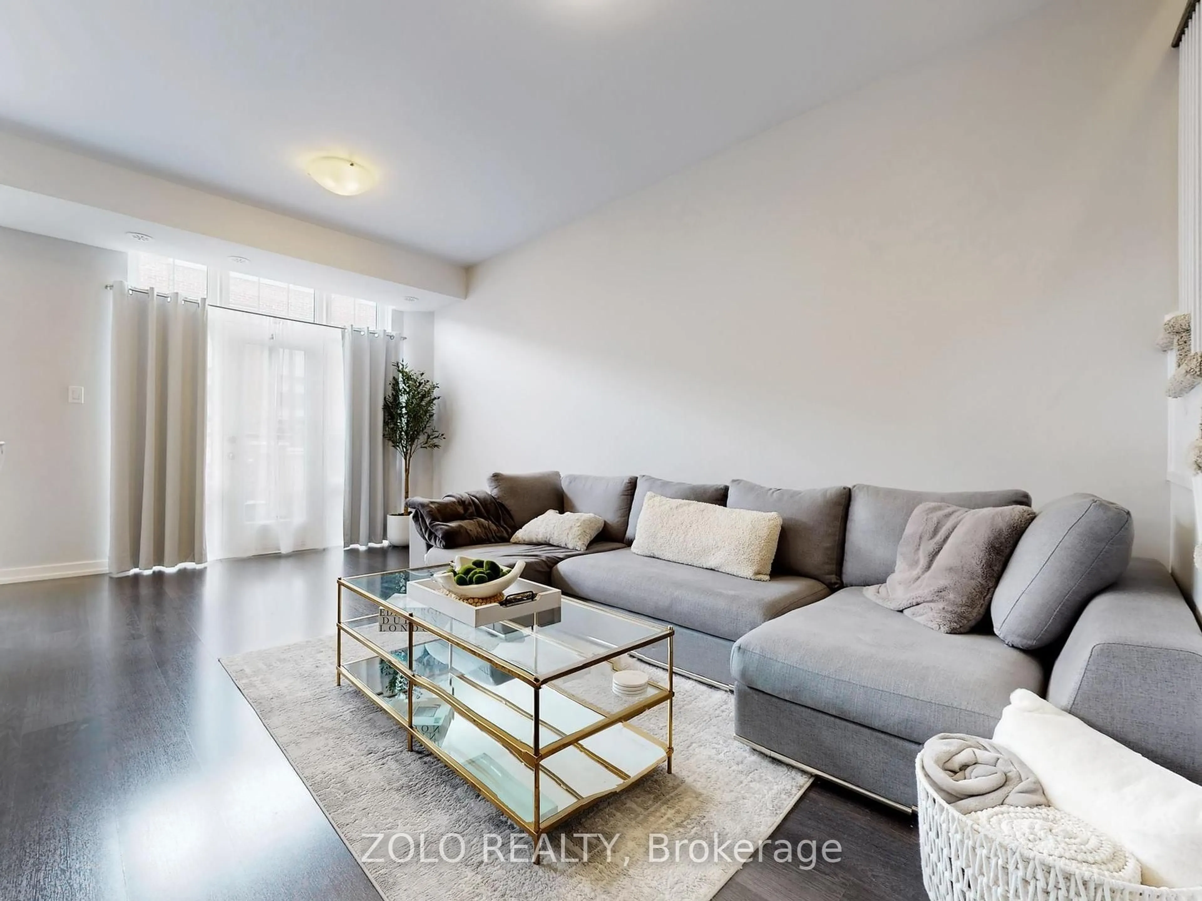 Living room with furniture, unknown for 15 Whitaker Way #322, Whitchurch-Stouffville Ontario L4A 0W5