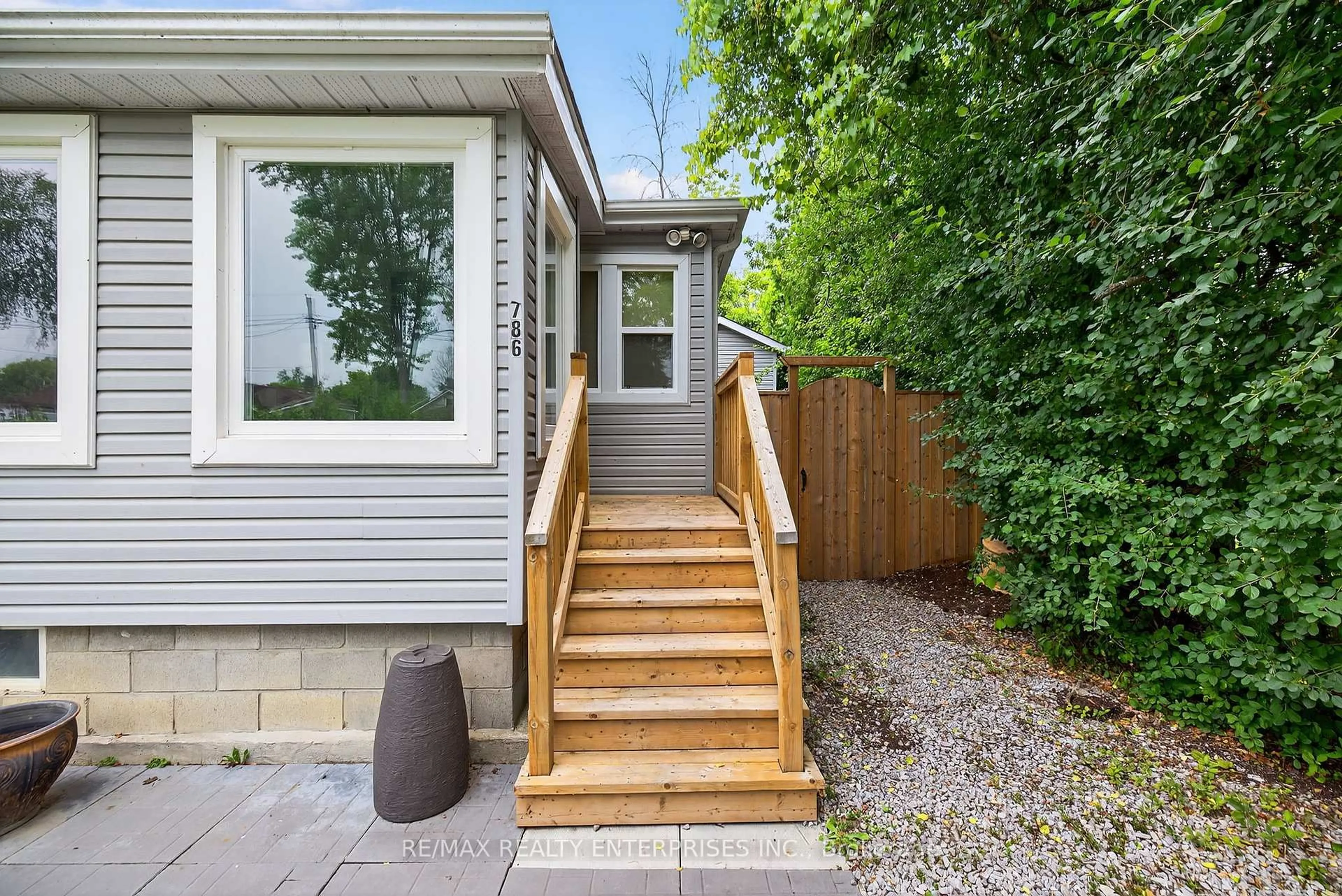 Unknown for 786 Jacksonville Rd, Georgina Ontario L0E 1S0