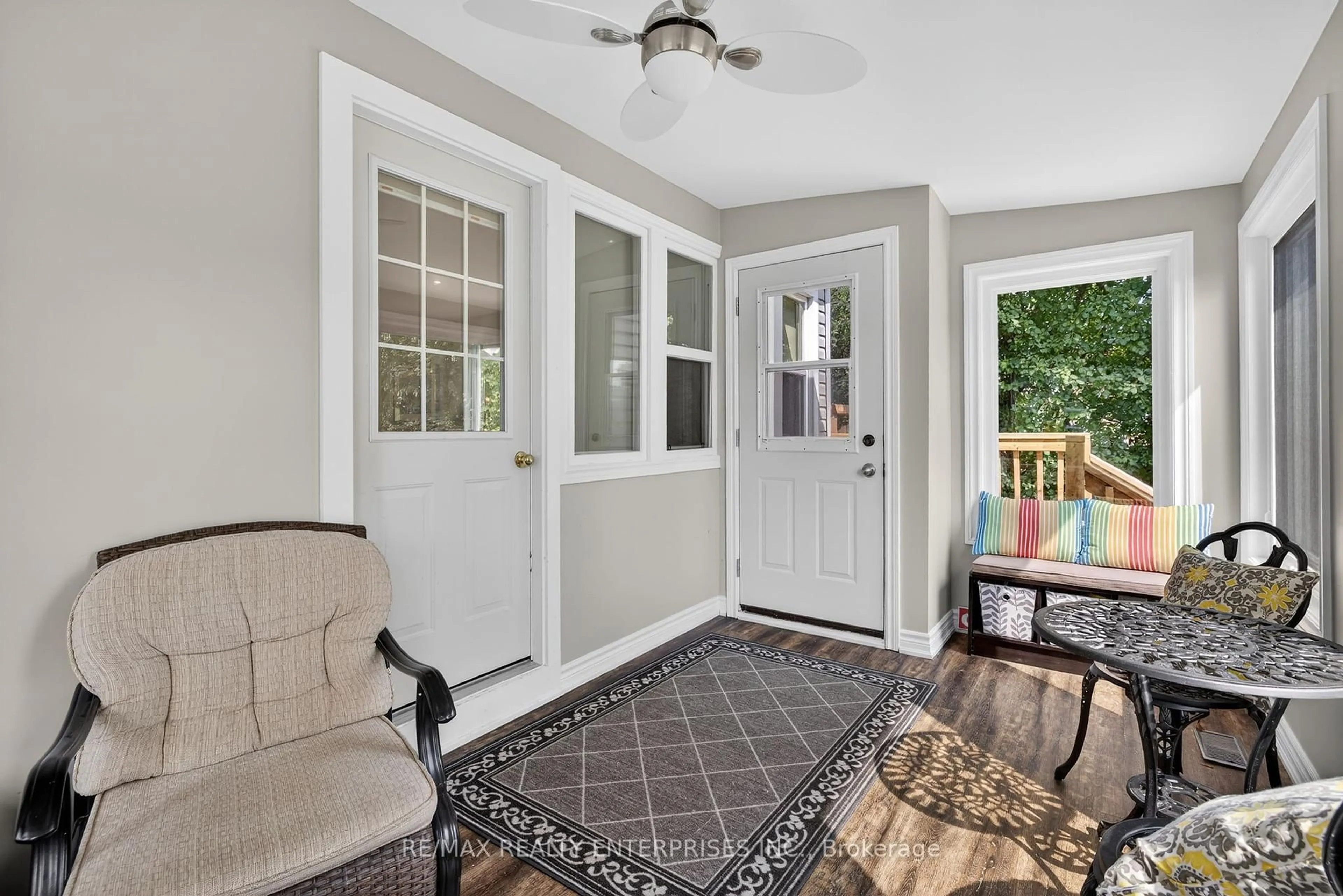 Indoor entryway for 786 Jacksonville Rd, Georgina Ontario L0E 1S0