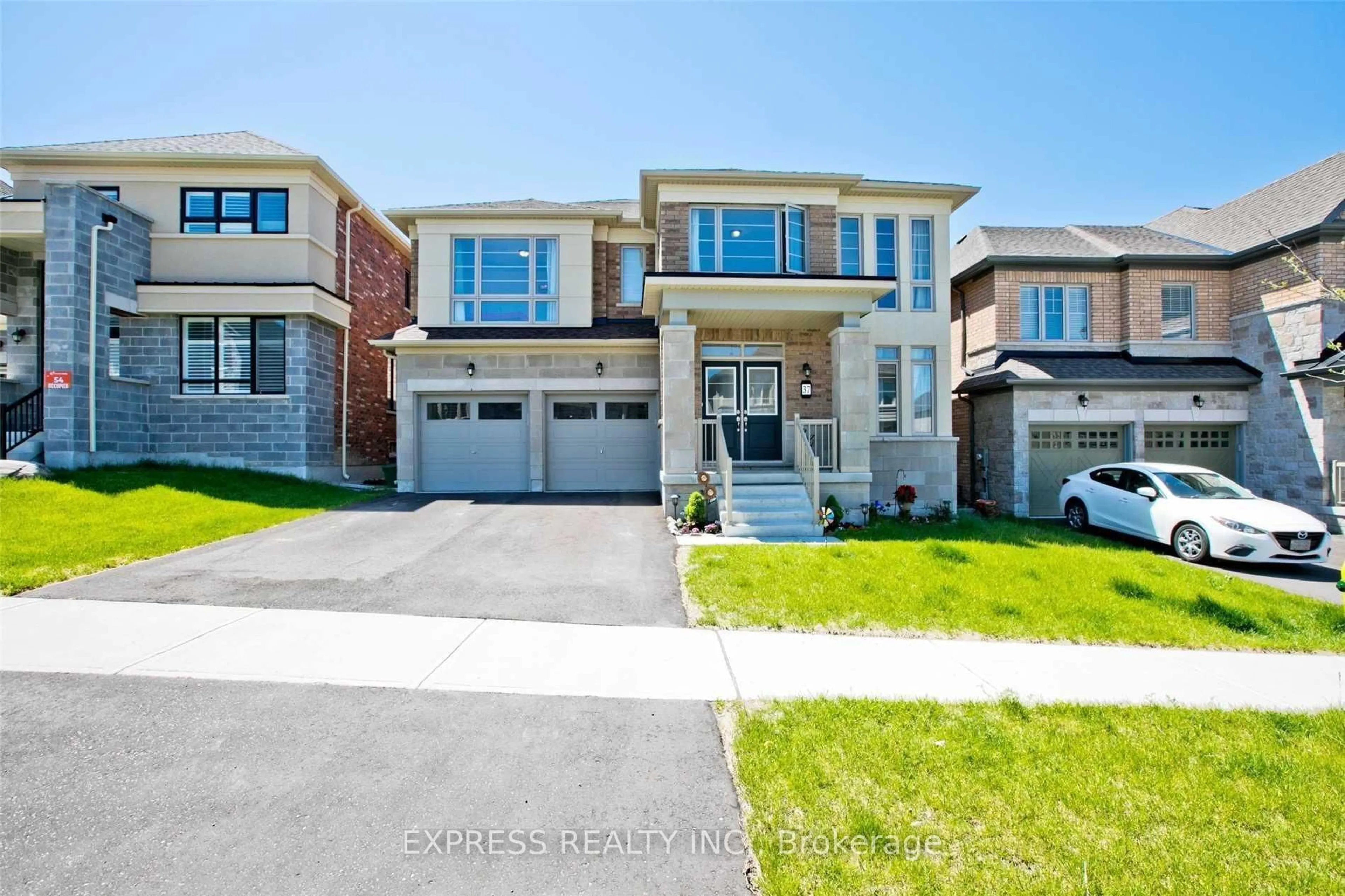 Home with brick exterior material, street for 37 Blazing Star St, East Gwillimbury Ontario L9N 0S2