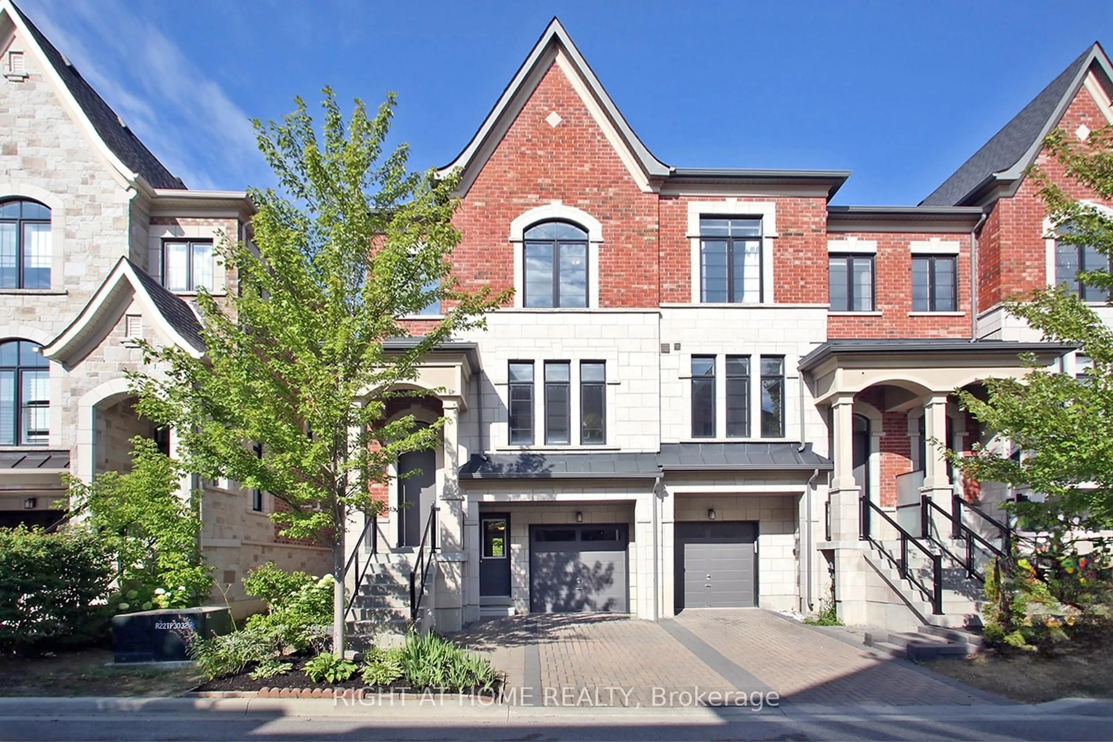 Home with brick exterior material, street for 60 Duncombe Lane, Richmond Hill Ontario L4C 0Z9