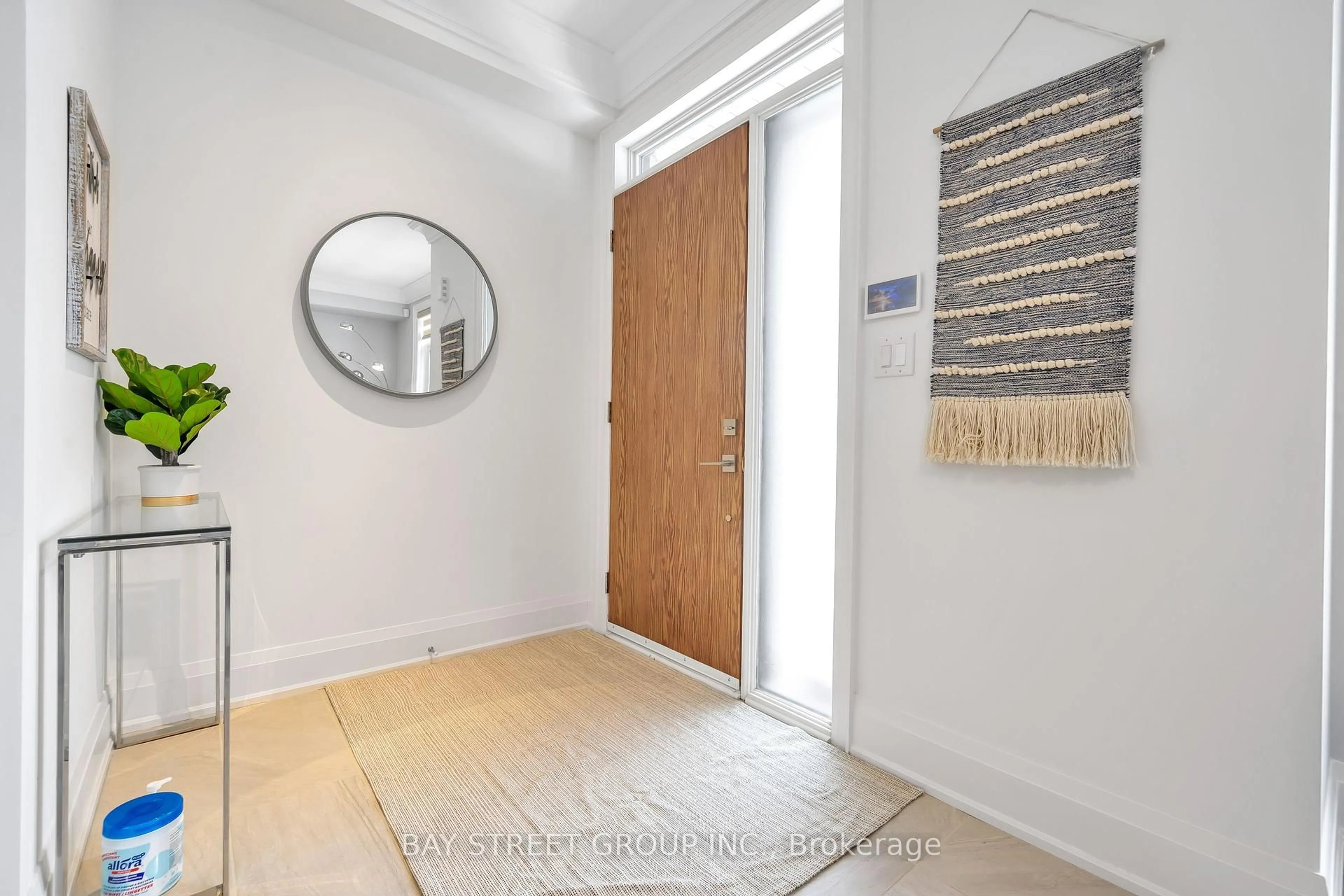 Indoor entryway for 54 Active Rd, Markham Ontario L3T 0G2