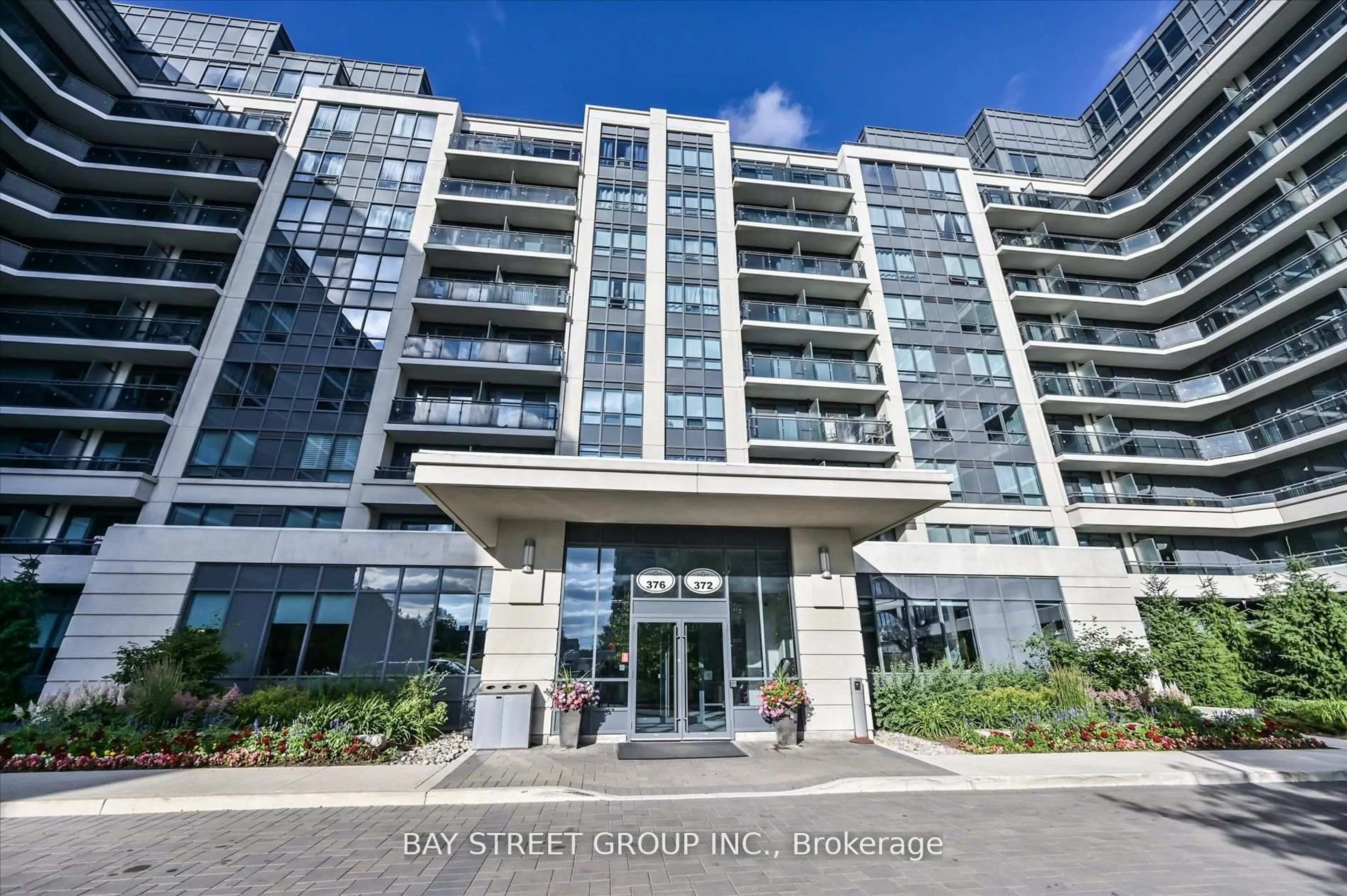 Indoor foyer for 372 Highway 7 #306, Richmond Hill Ontario L4B 0C6