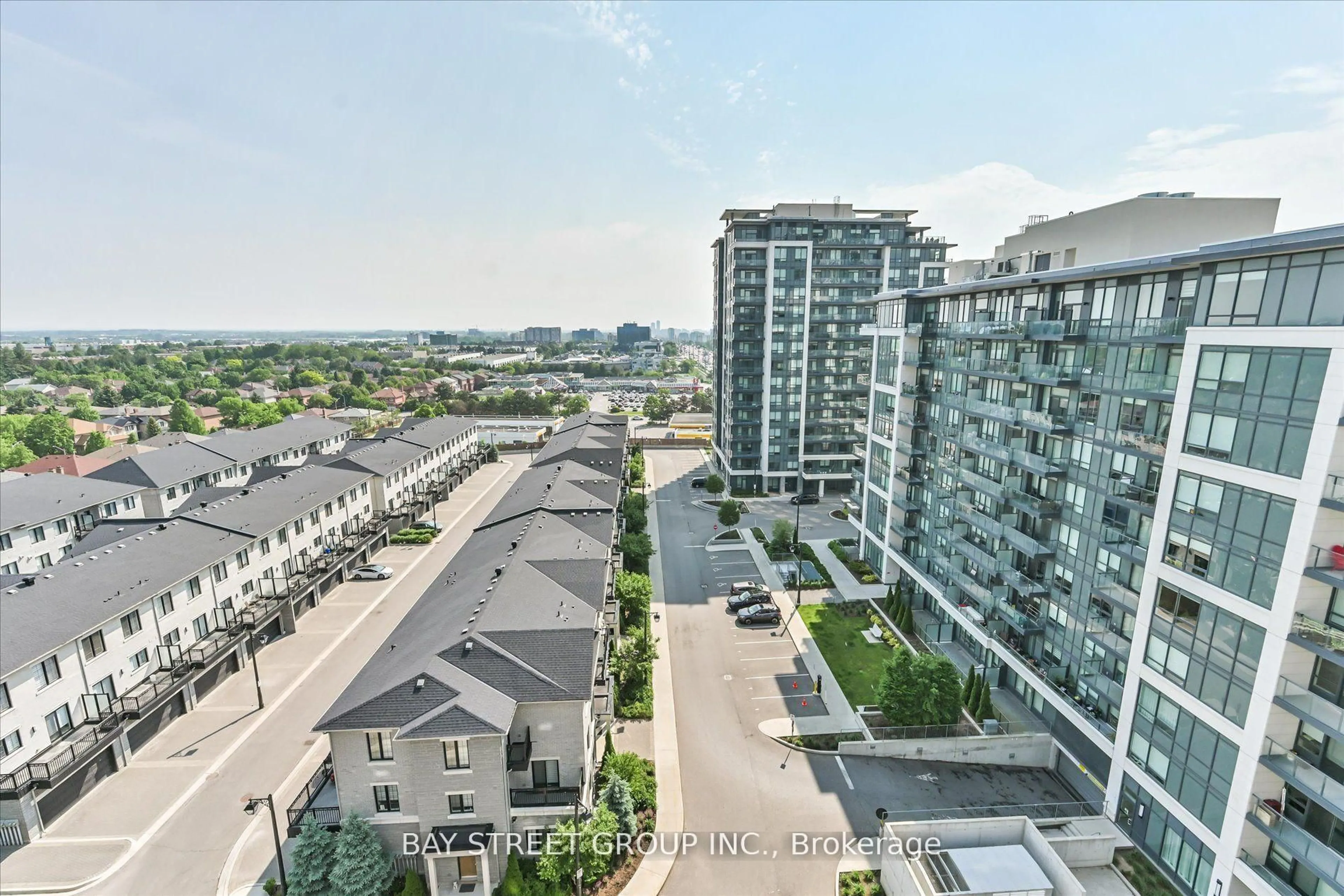 A pic from outside/outdoor area/front of a property/back of a property/a pic from drone, city buildings view from balcony for 372 Highway 7 #306, Richmond Hill Ontario L4B 0C6