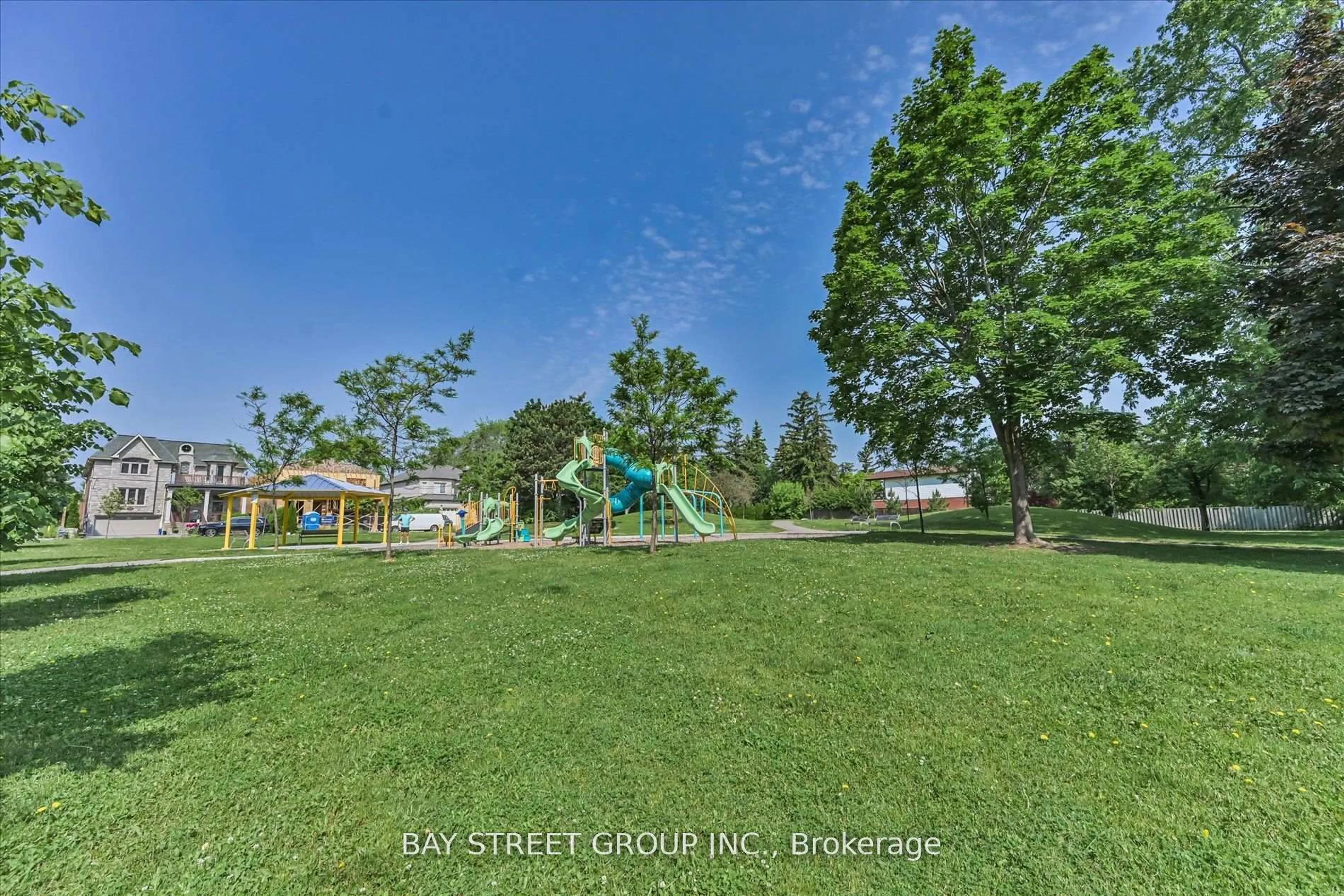 A pic from outside/outdoor area/front of a property/back of a property/a pic from drone, street for 372 Highway 7 #306, Richmond Hill Ontario L4B 0C6