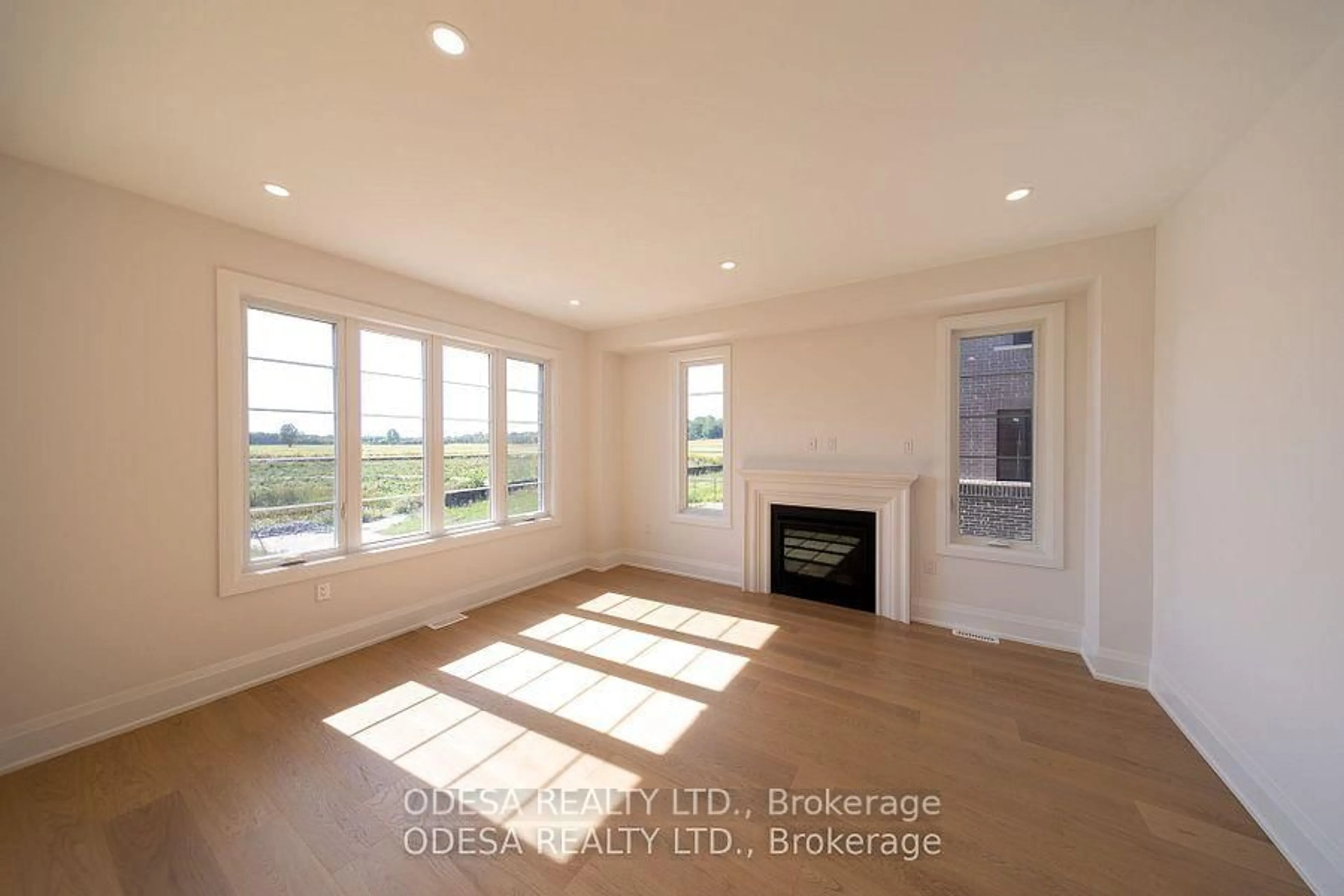 A pic of a room for 35 Big Canoe Dr, Georgina Ontario L0E 1R0