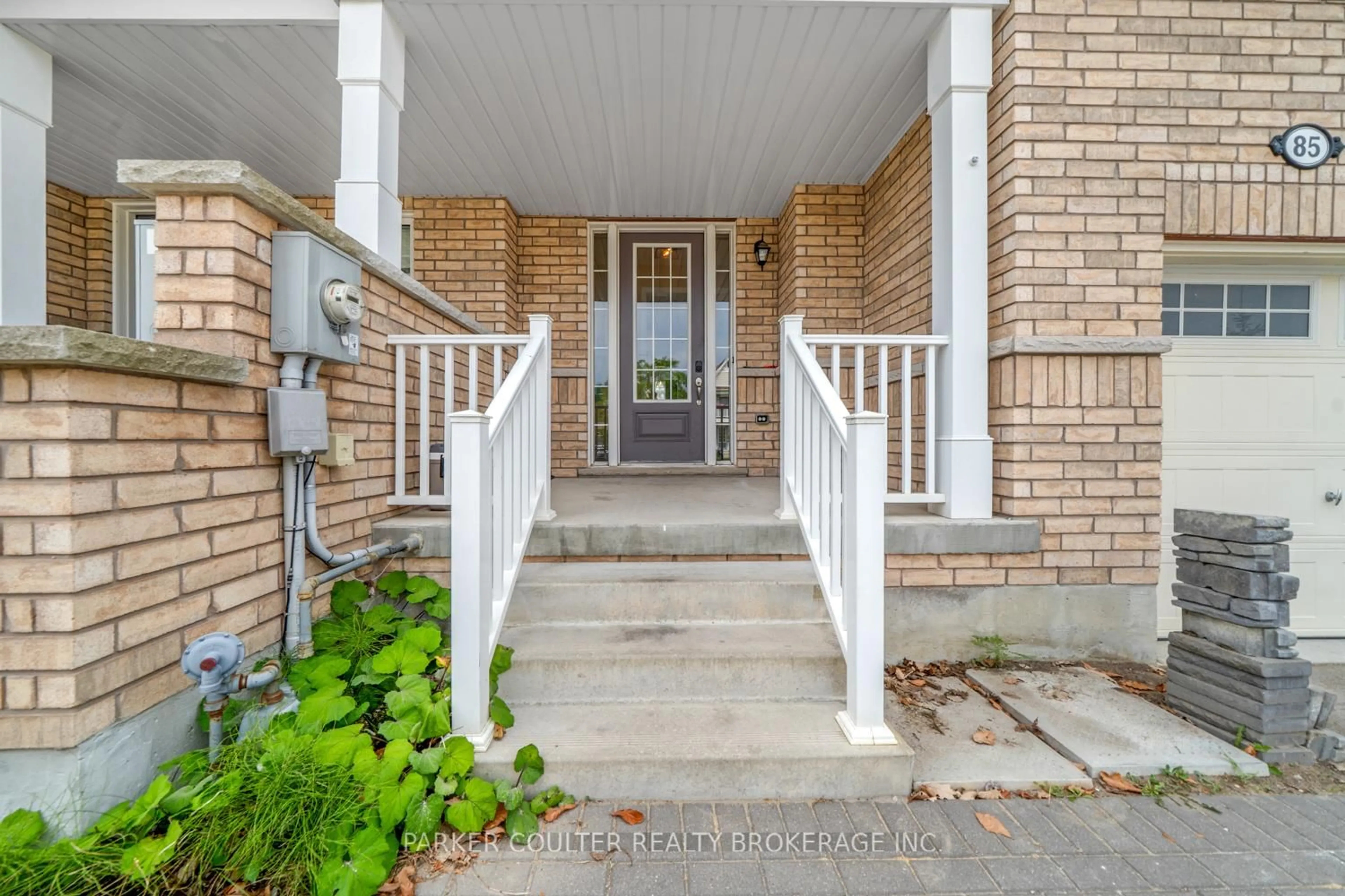 Indoor entryway for 85 Blanchard Cres, Essa Ontario L0M 1B5