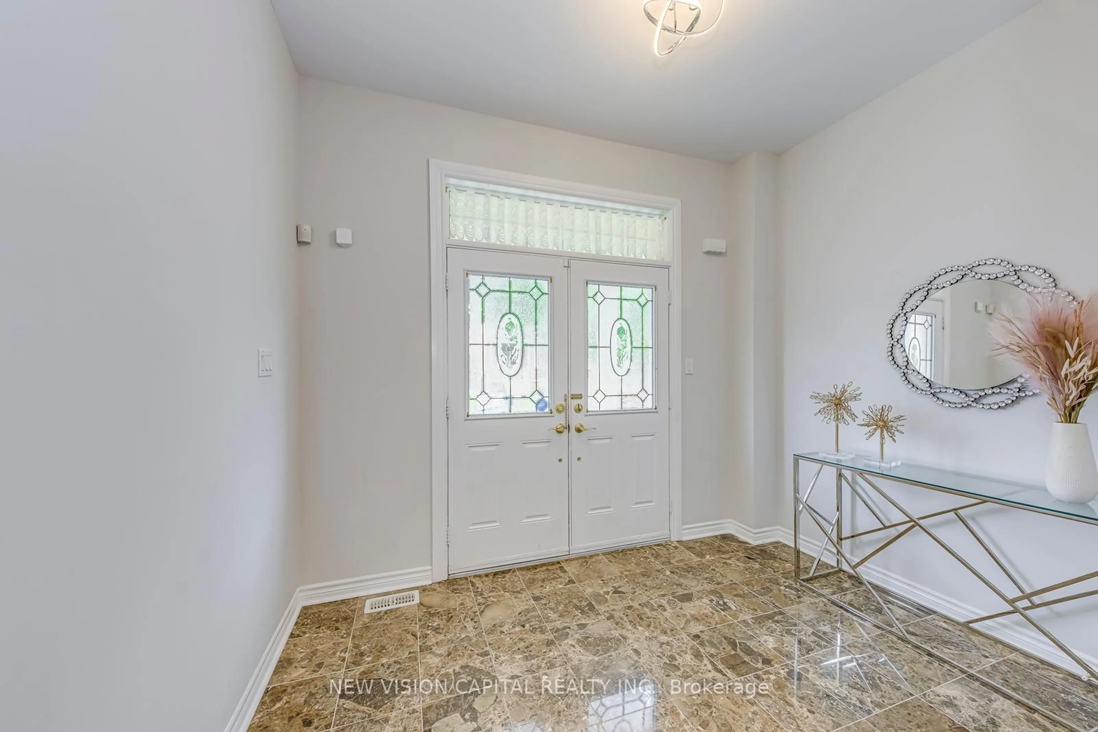 Indoor entryway for 12 Ferretti St, Vaughan Ontario L6A 0H7