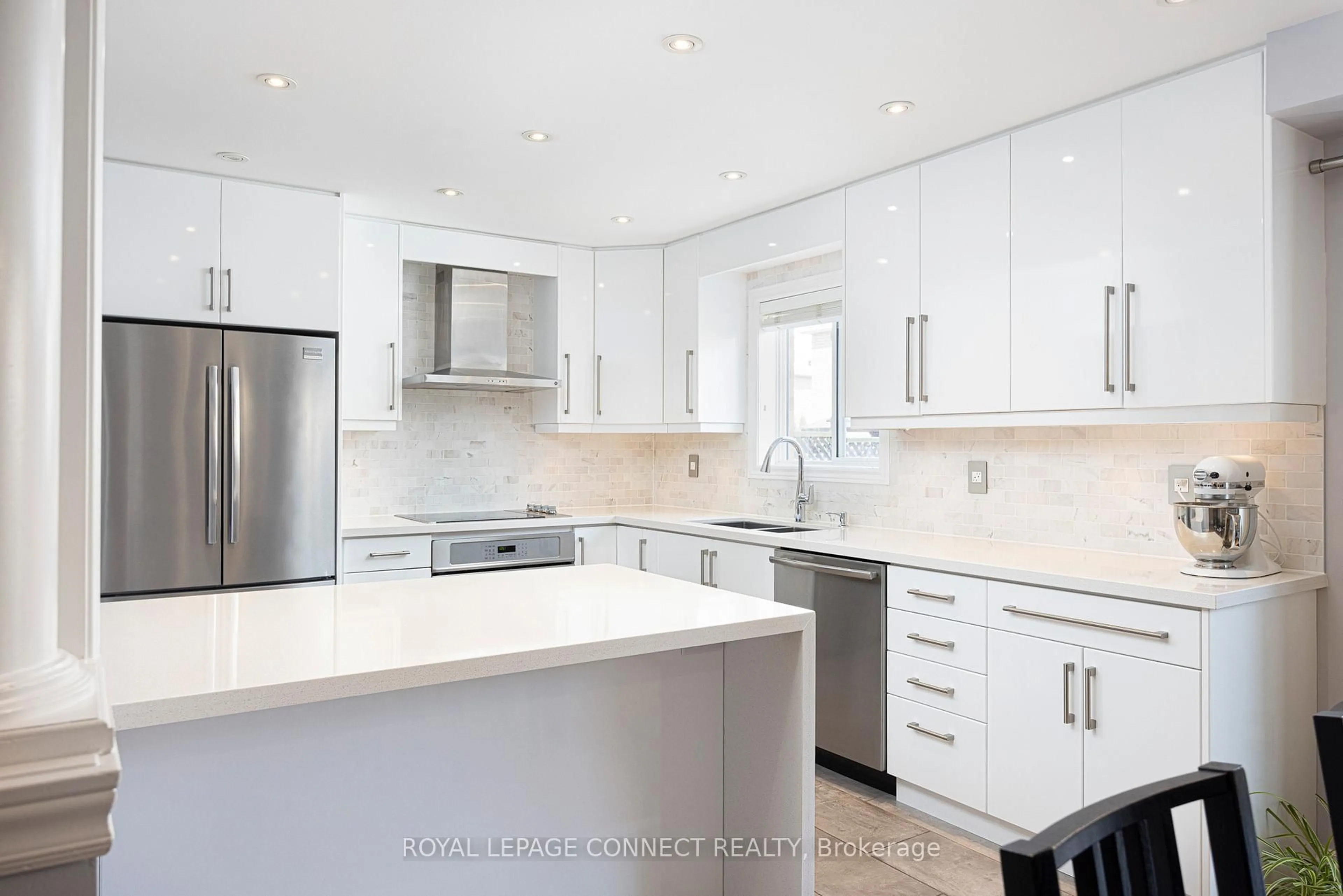 Open concept kitchen, unknown for 68 Park Place Dr, Markham Ontario L6E 1S2