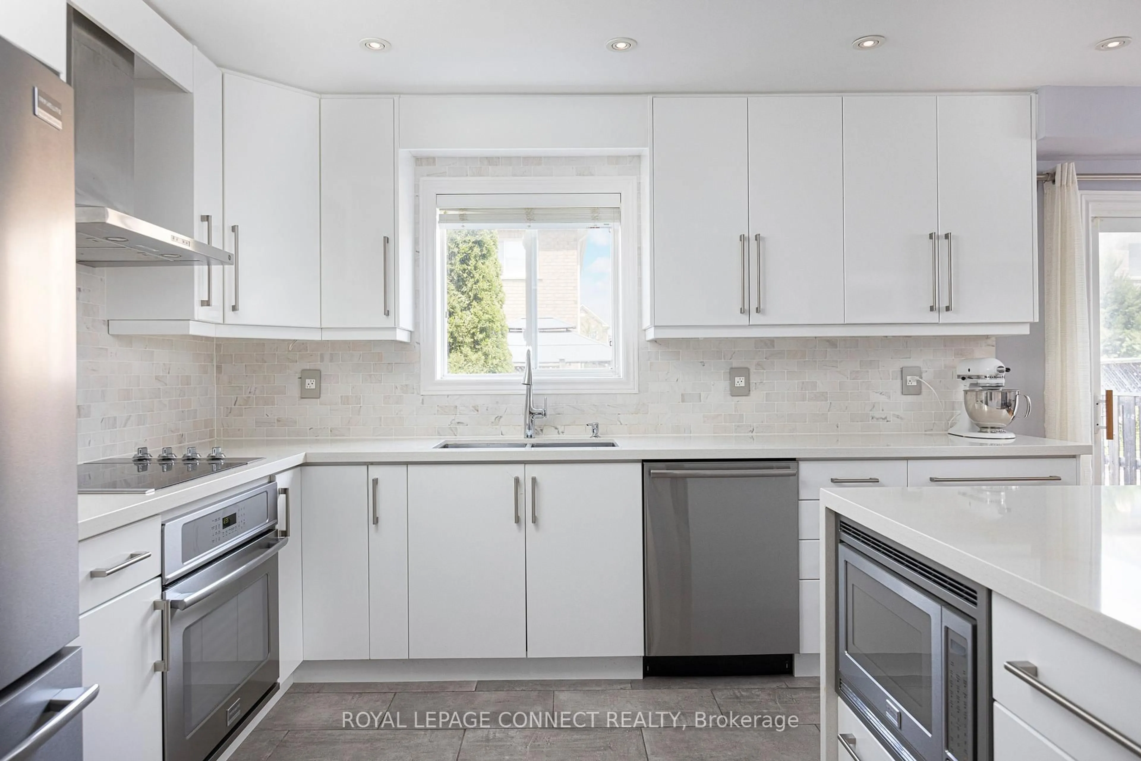 Standard kitchen, unknown for 68 Park Place Dr, Markham Ontario L6E 1S2
