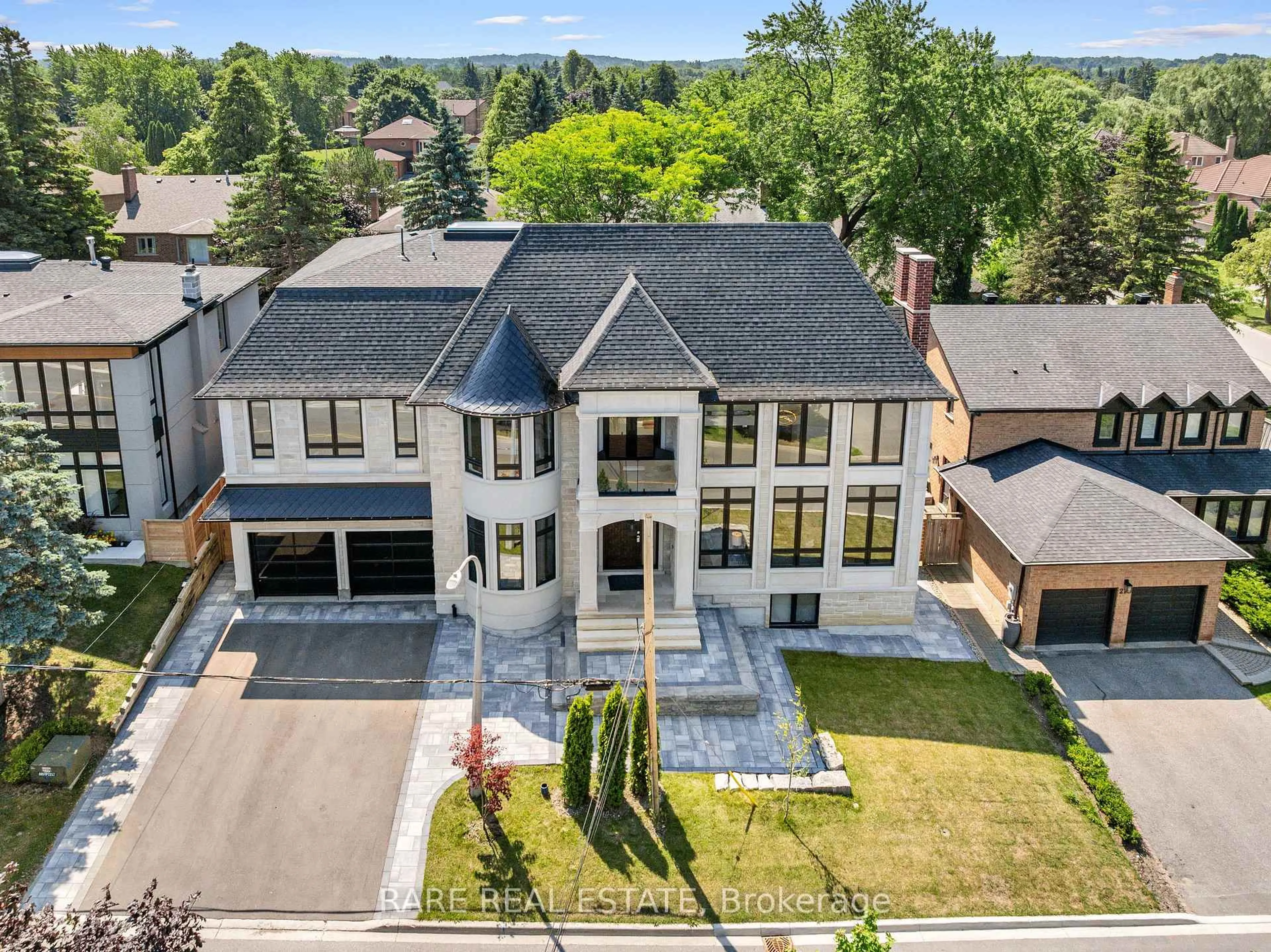 Home with brick exterior material, street for 211 Kennedy St, Aurora Ontario L4G 2L9