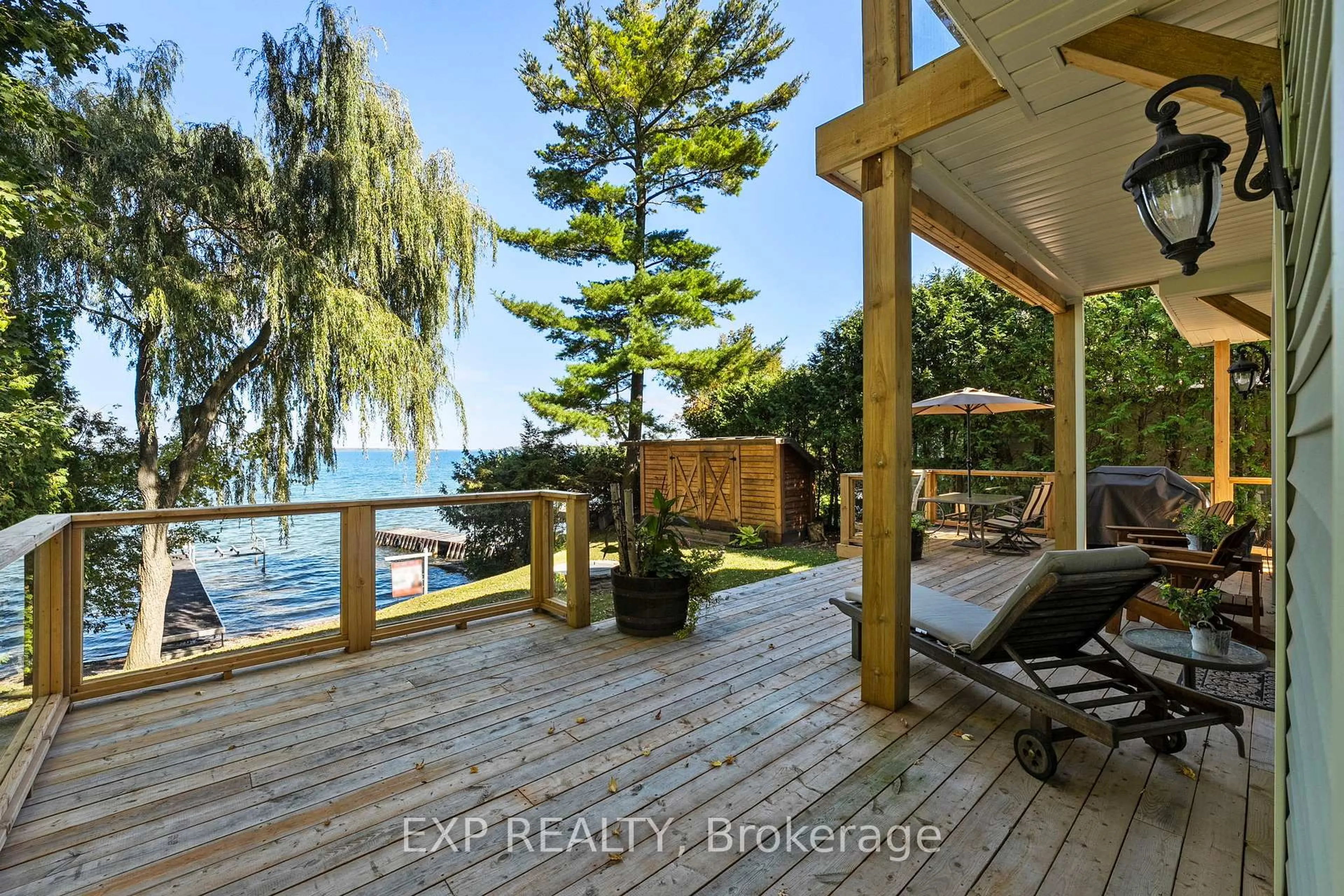 Patio, water/lake/river/ocean view for 21 Pinery Lane, Georgina Ontario L0E 1L0