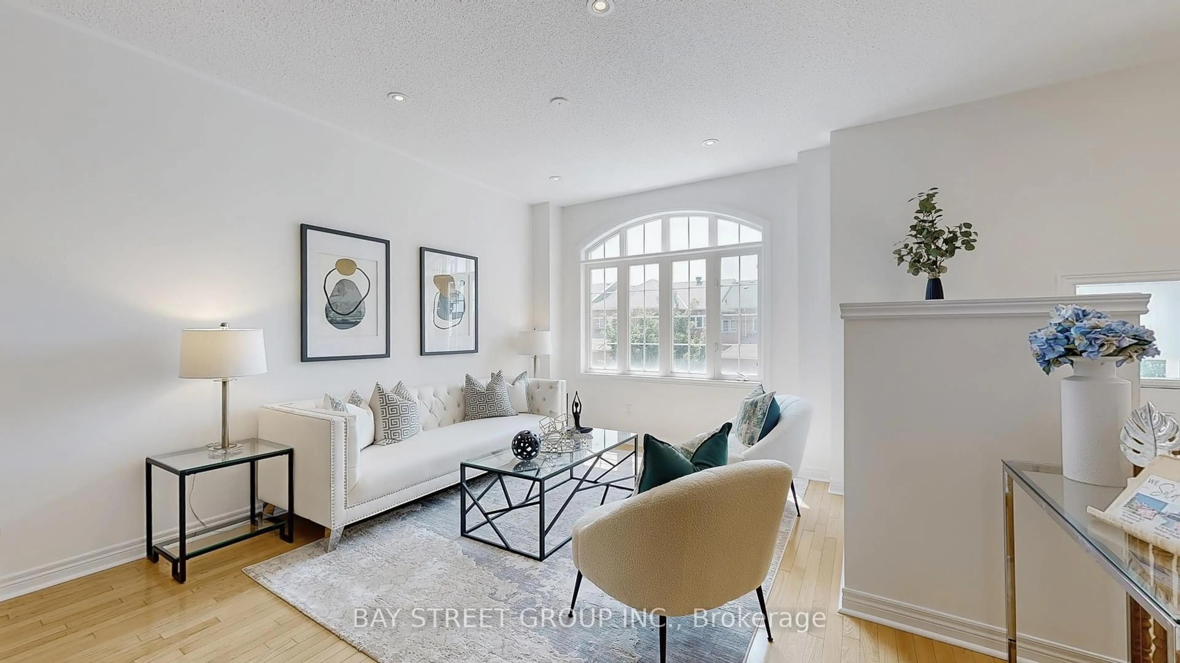 Living room with furniture, unknown for 700 Summeridge Dr #3, Vaughan Ontario L4J 0C5