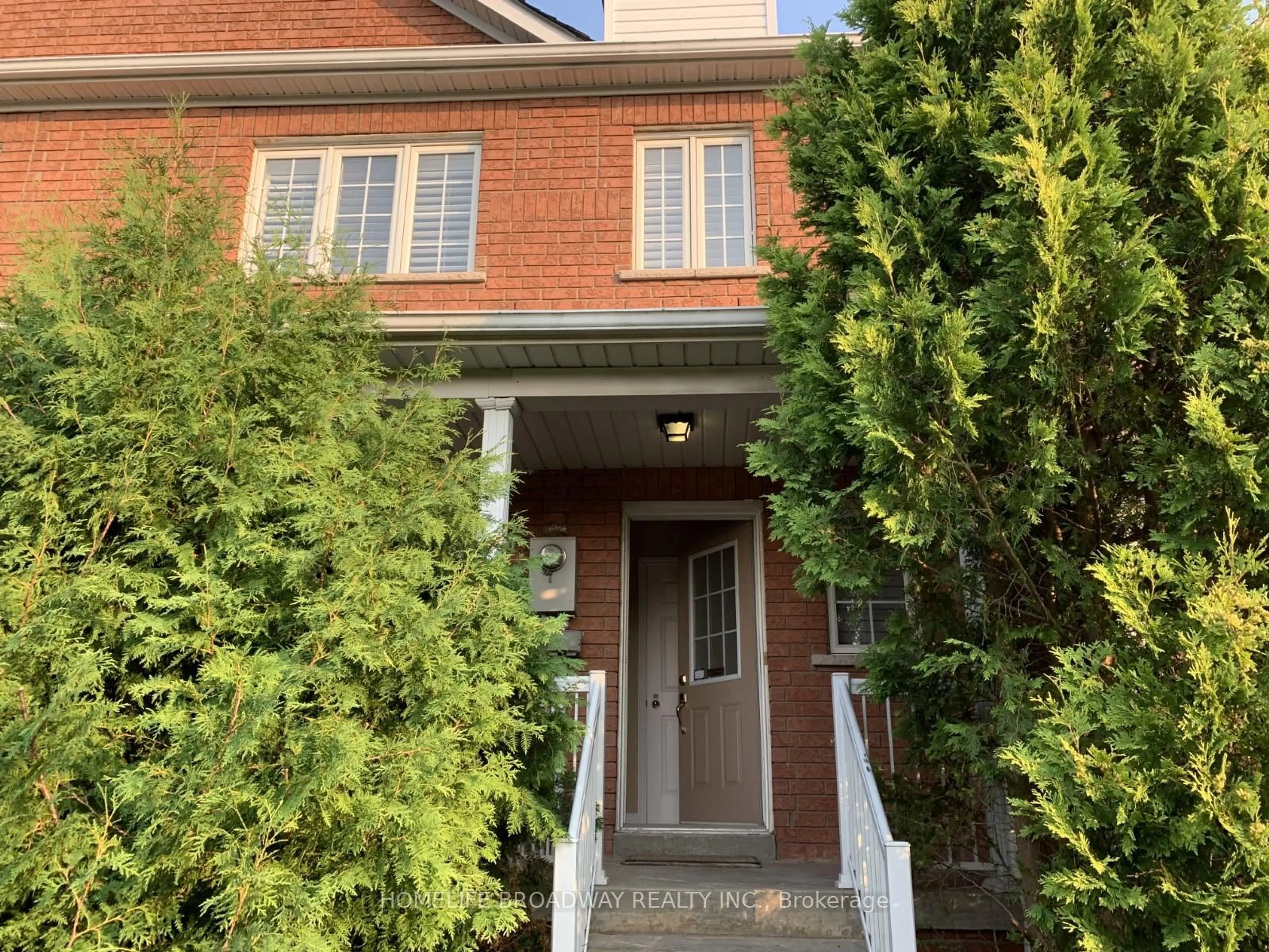 Home with brick exterior material, street for 565 South Unionville Ave, Markham Ontario L3R 5G8