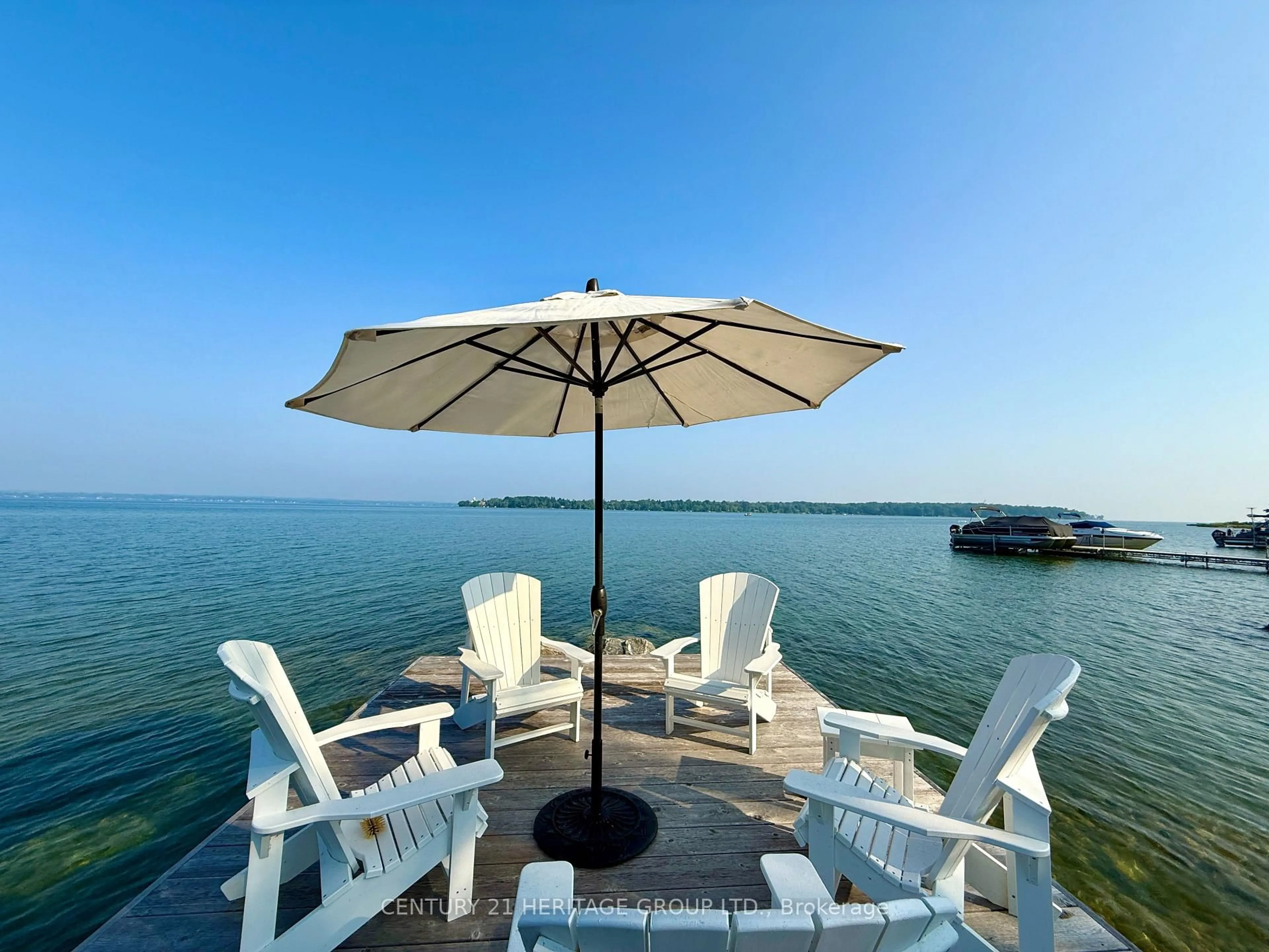 Patio, water/lake/river/ocean view for 911 Lake Dr, Georgina Ontario L4P 3E9