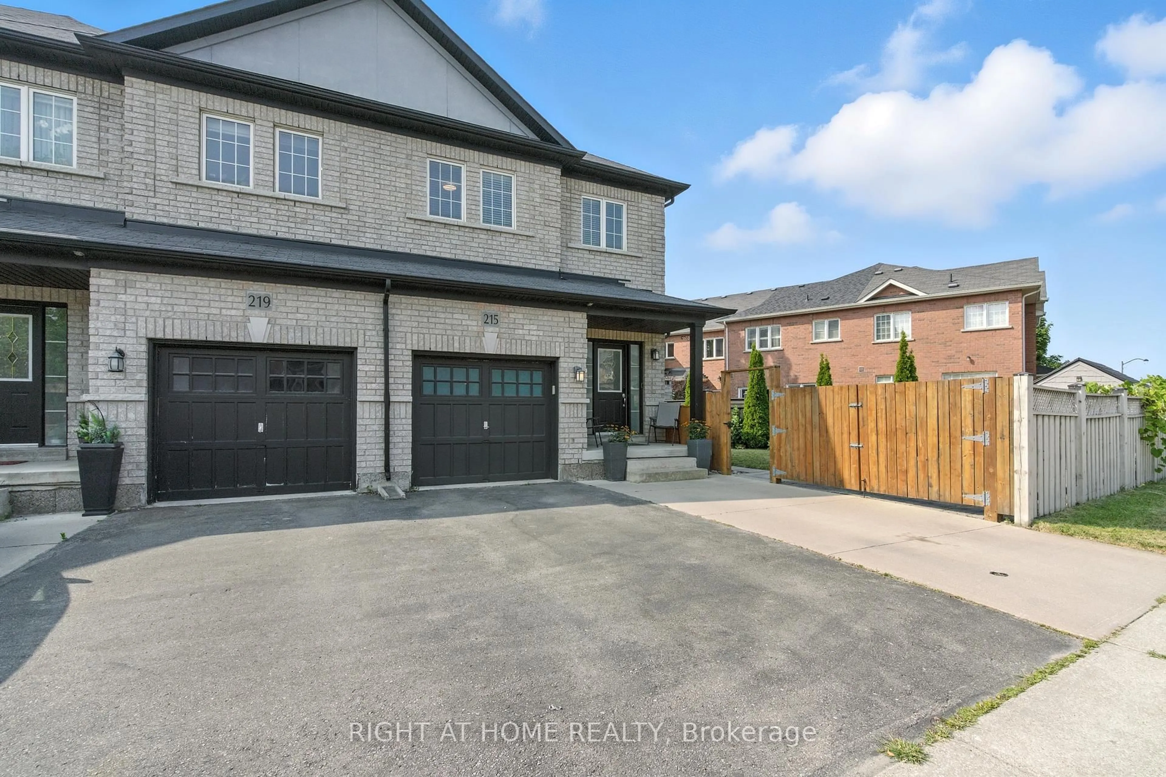 Unknown for 215 Canada Dr, Vaughan Ontario L4H 0K2