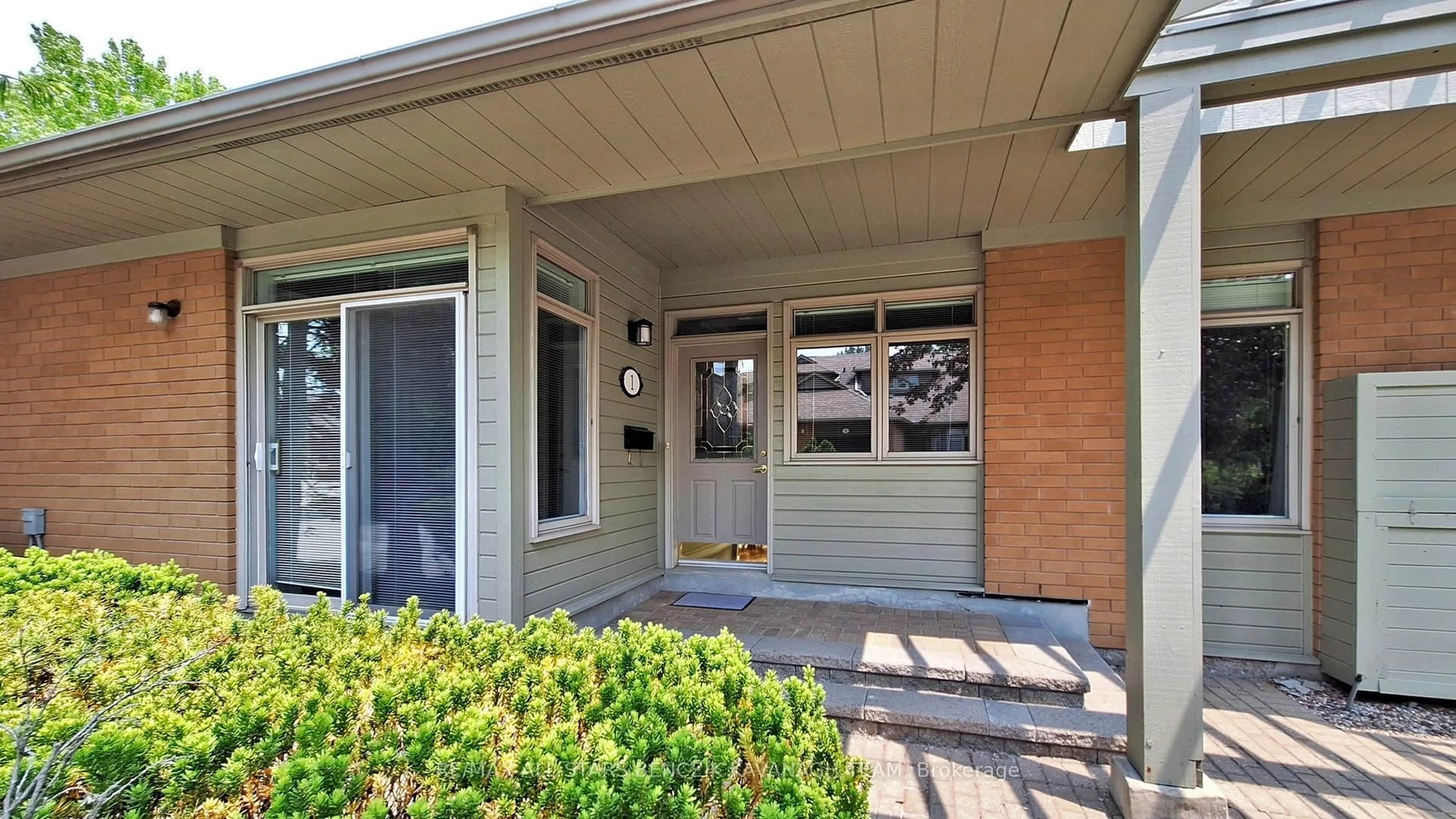 Unknown for 1 Augusta Drive Way, Markham Ontario L6E 1B5