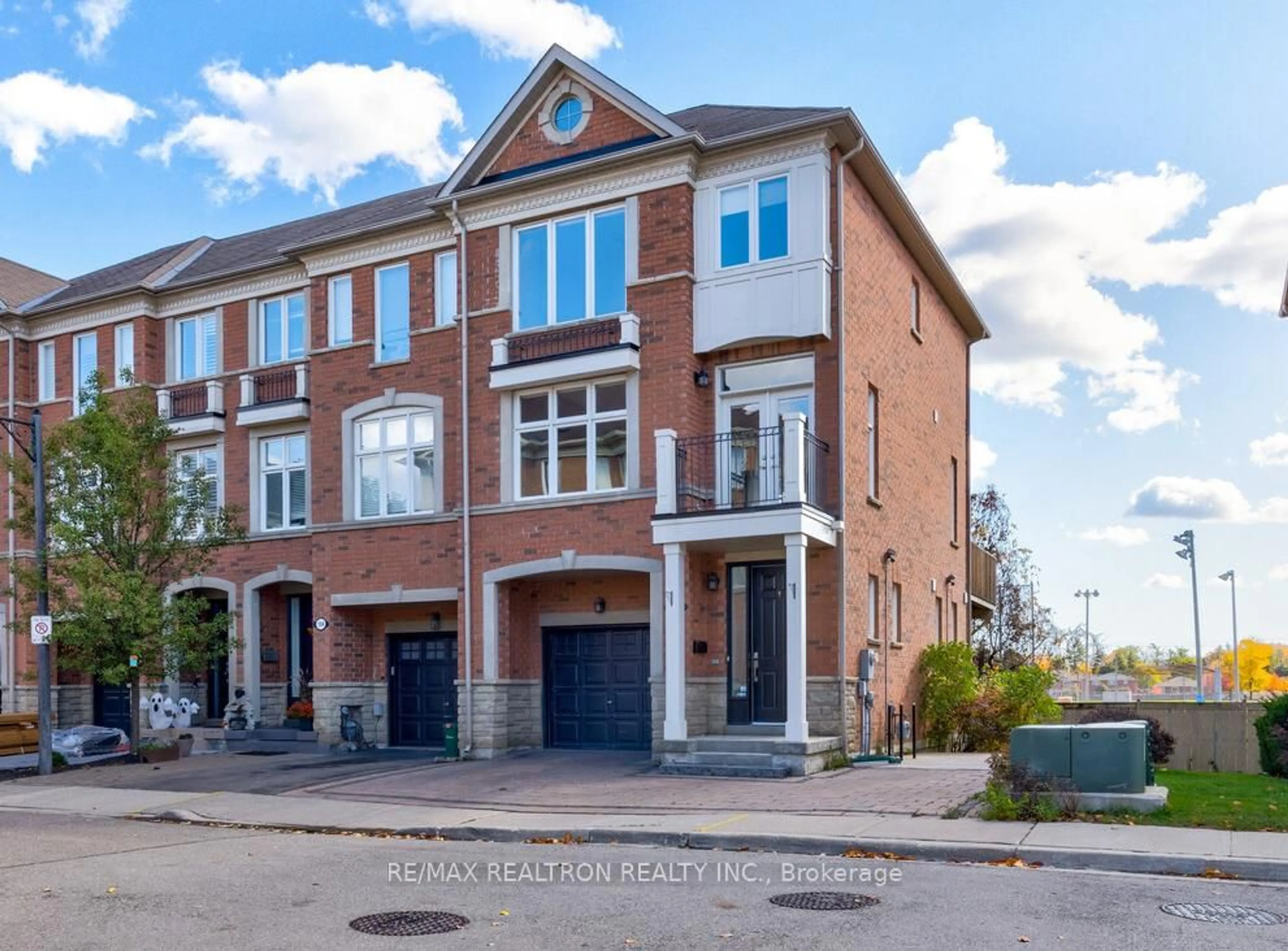 Home with brick exterior material, street for 136 Vittorio De Luca Dr, Vaughan Ontario L4L 0A8