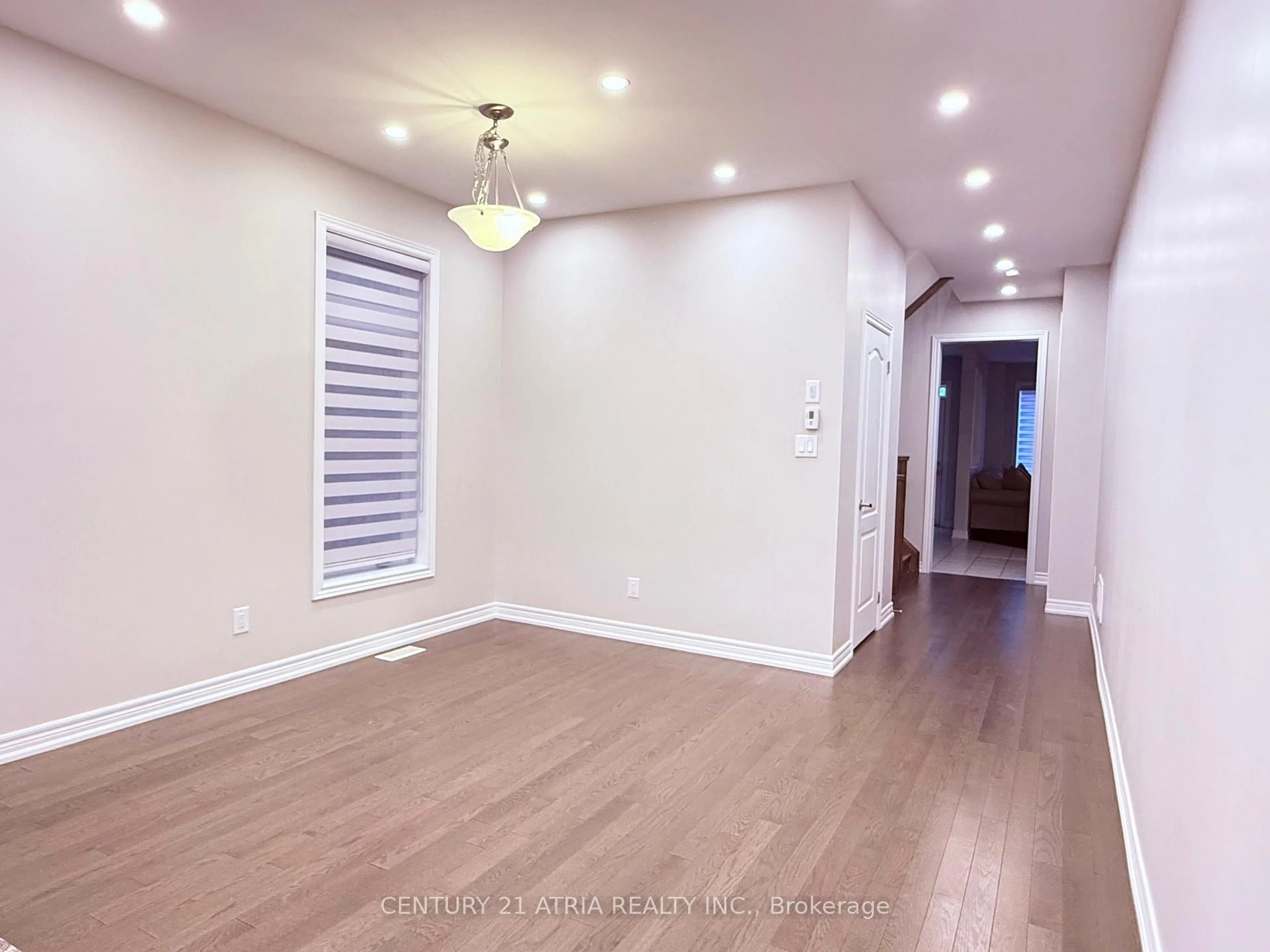 A pic of a room for 52 Luzon Ave, Markham Ontario L6B 1N6